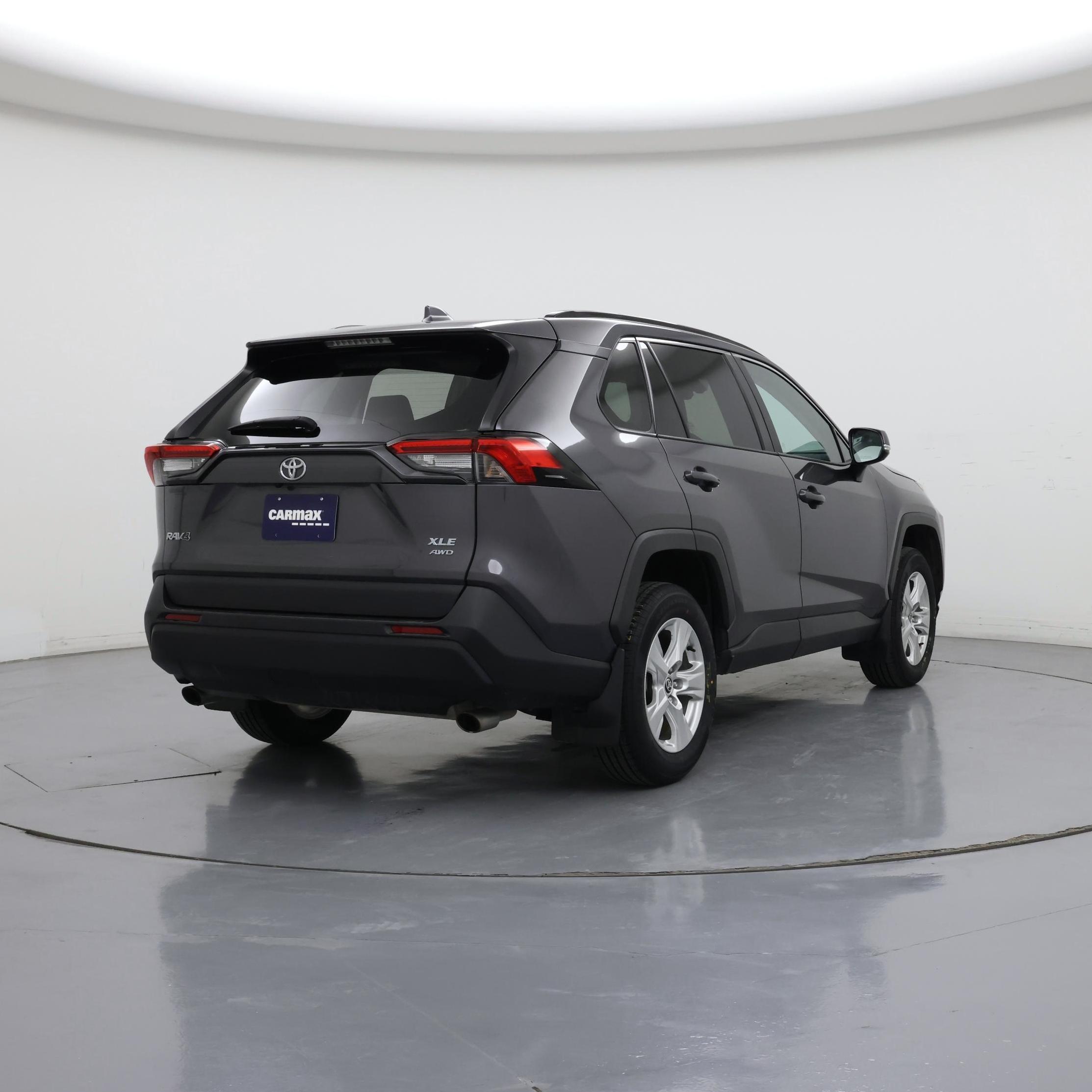 Thumbnail: 2021 Toyota RAV4 - 8