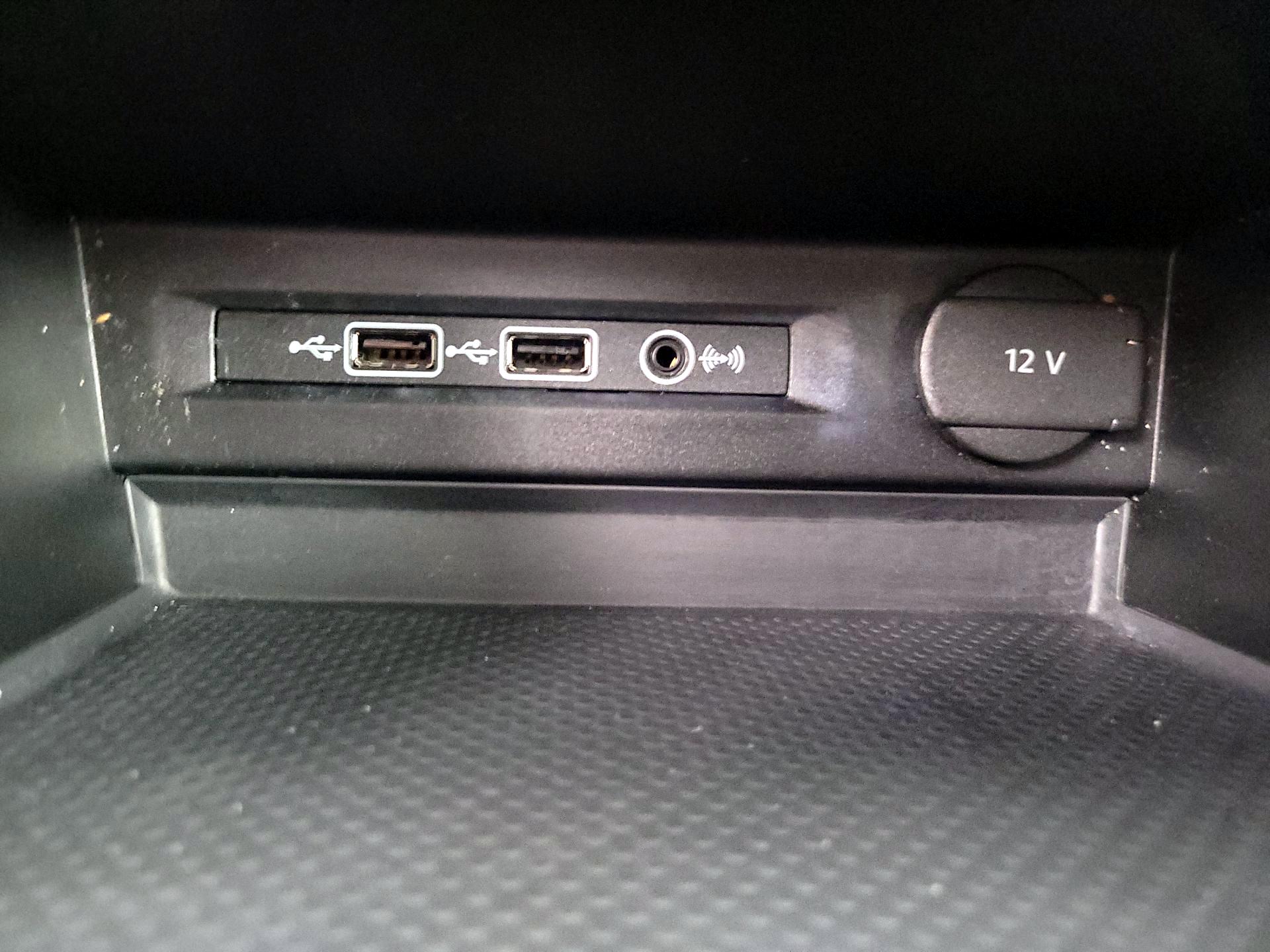 Thumbnail: 2019 Volkswagen Tiguan - 18