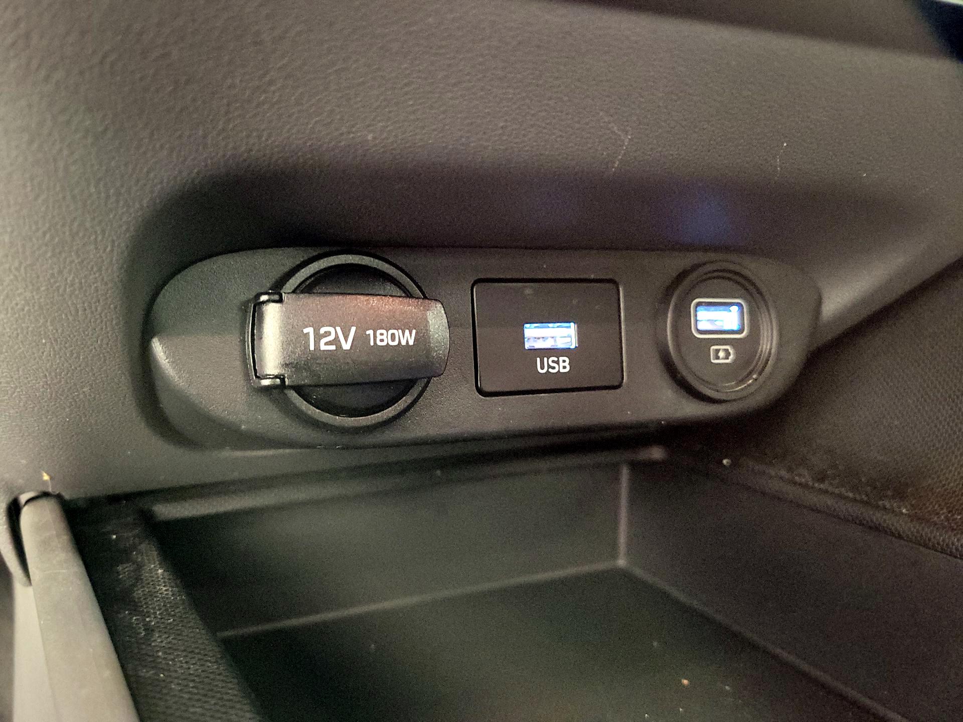 Thumbnail: 2021 Hyundai Elantra - 18