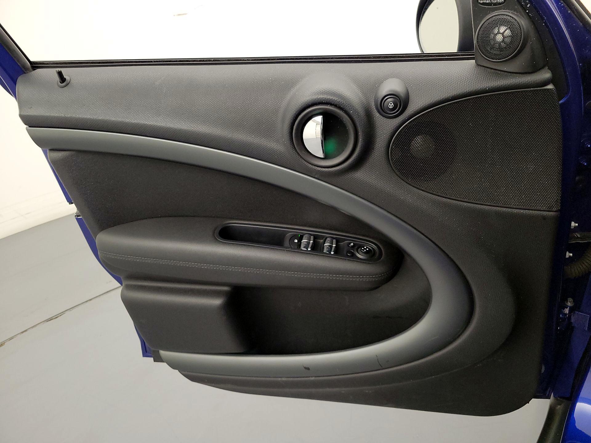 Thumbnail: 2016 MINI Cooper Countryman - 12