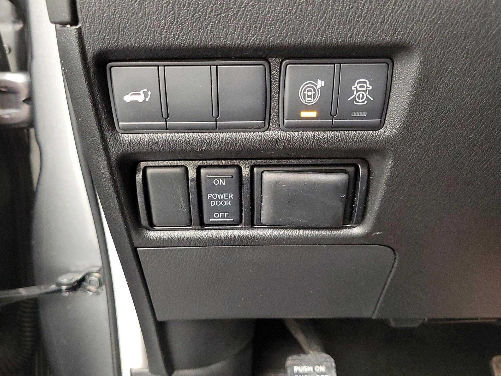 Thumbnail: 2020 Nissan Armada - 13