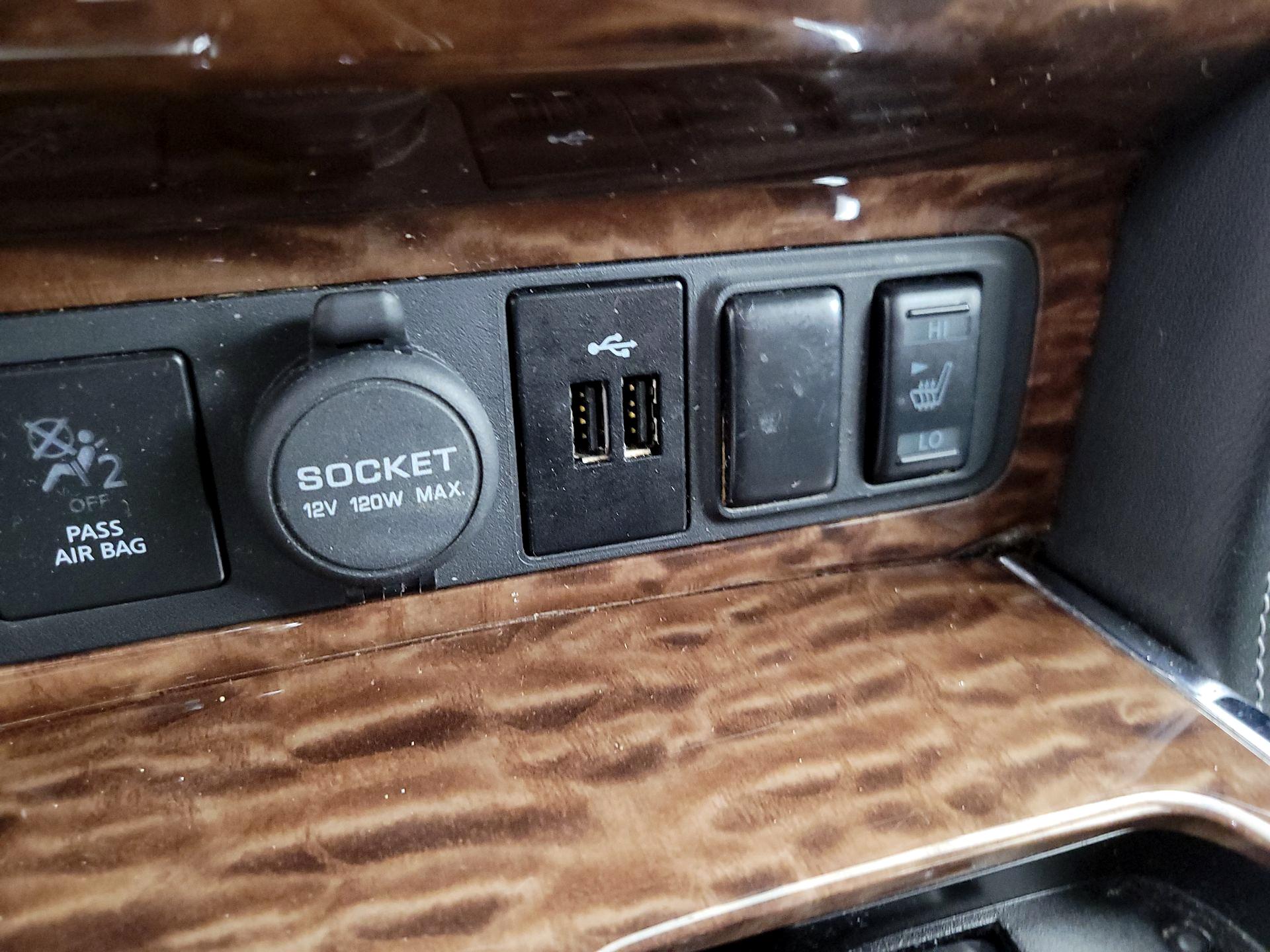 Thumbnail: 2020 Nissan Armada - 19