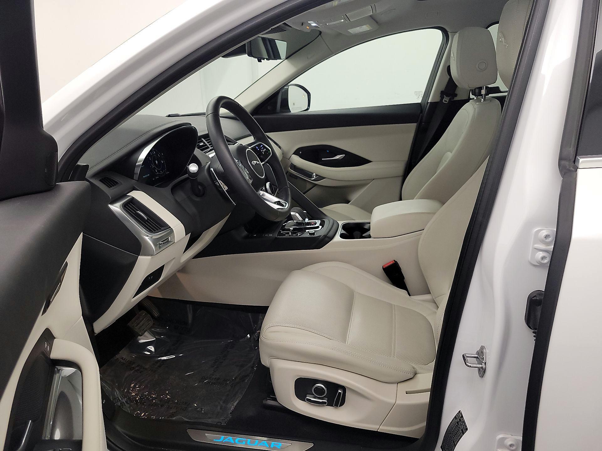 Thumbnail: 2022 Jaguar E-Pace - 11