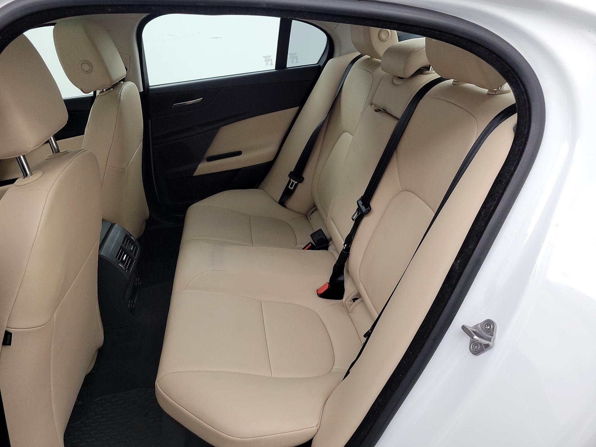 Thumbnail: 2018 Jaguar XE - 20