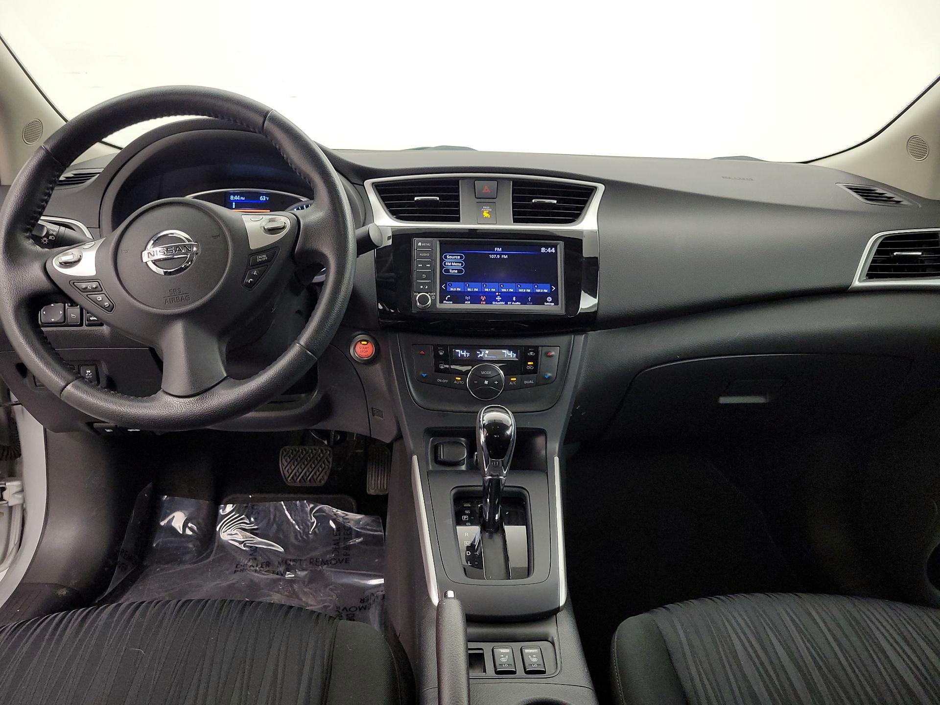 Thumbnail: 2019 Nissan Sentra - 9