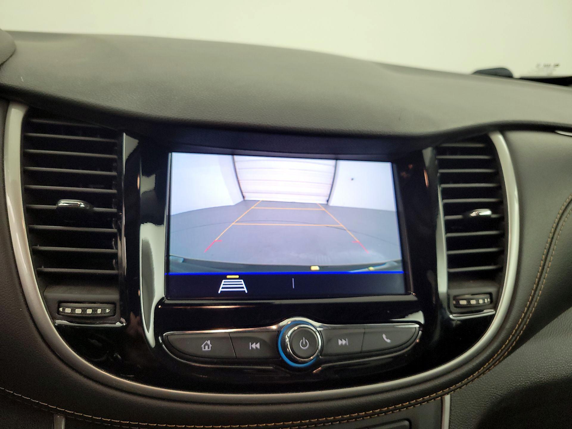 Thumbnail: 2020 Chevrolet Trax - 14