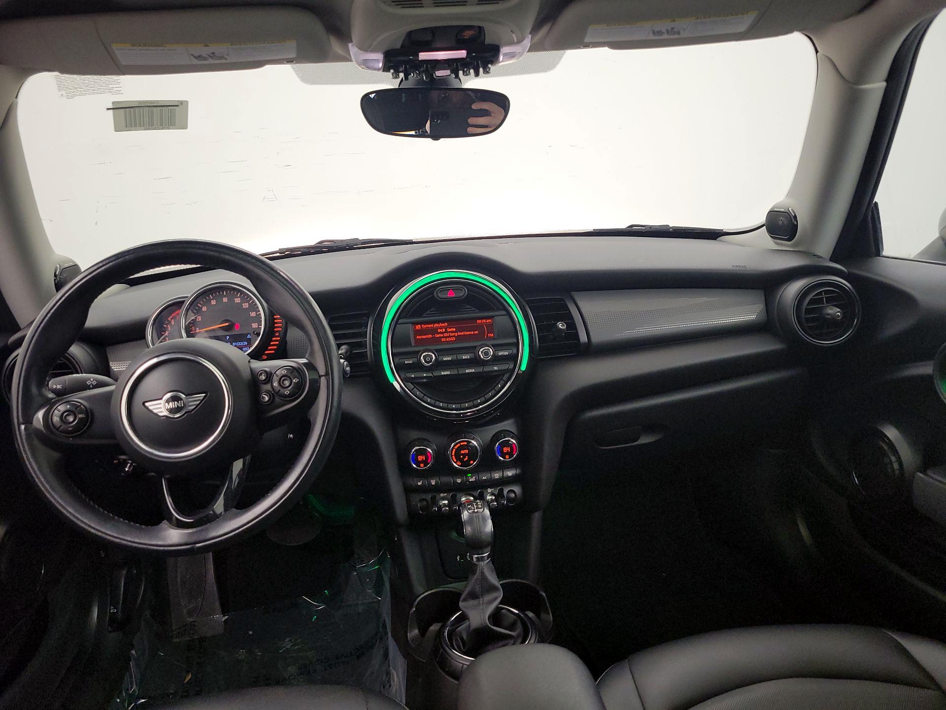 Thumbnail: 2015 MINI Cooper Hardtop - 9