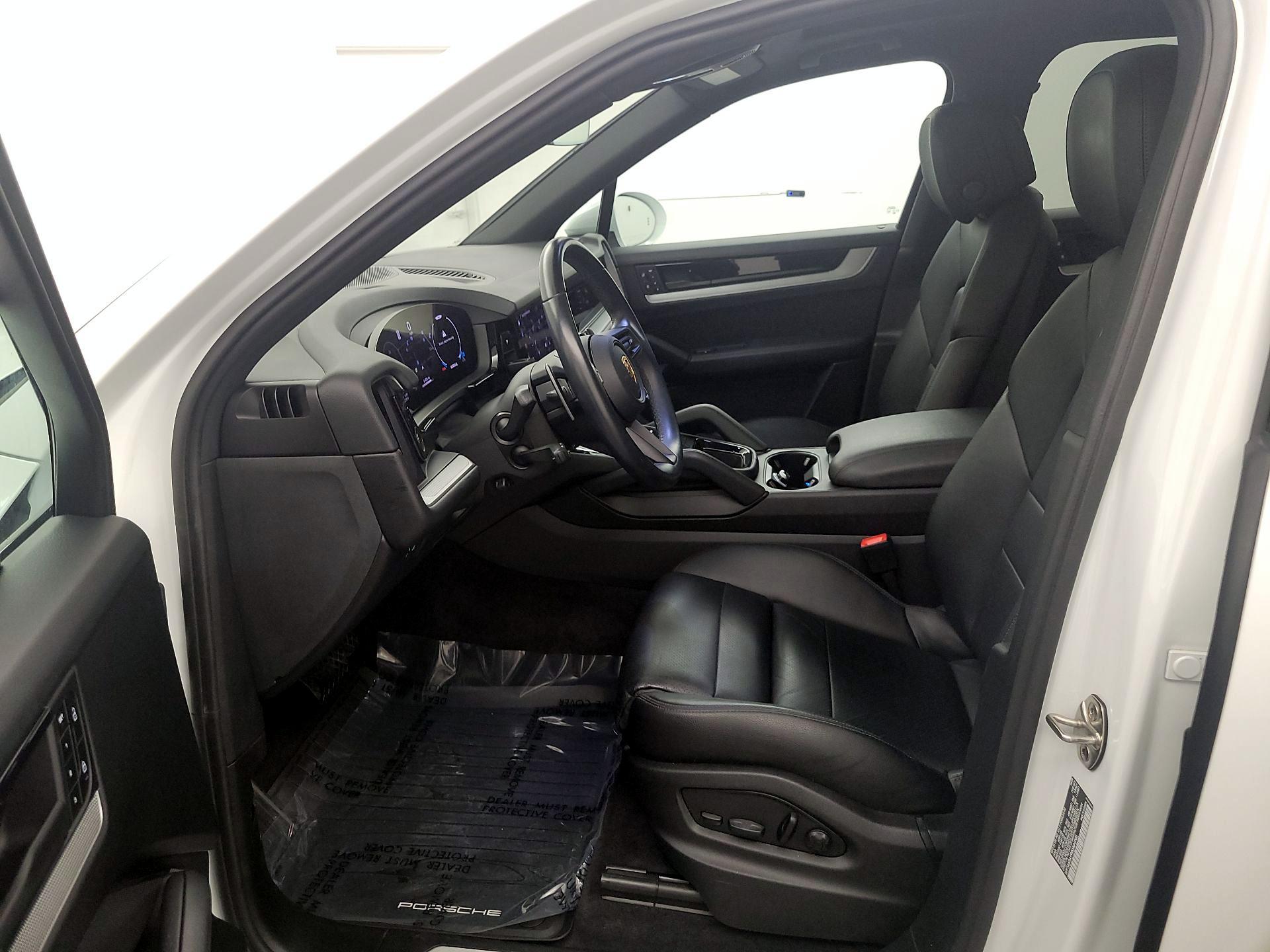 Thumbnail: 2024 Porsche Cayenne - 11