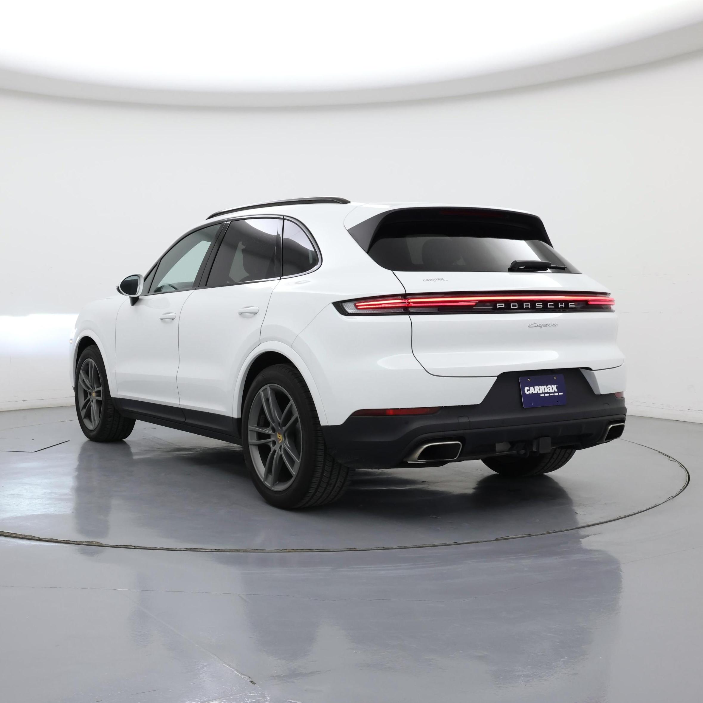 Thumbnail: 2024 Porsche Cayenne - 2