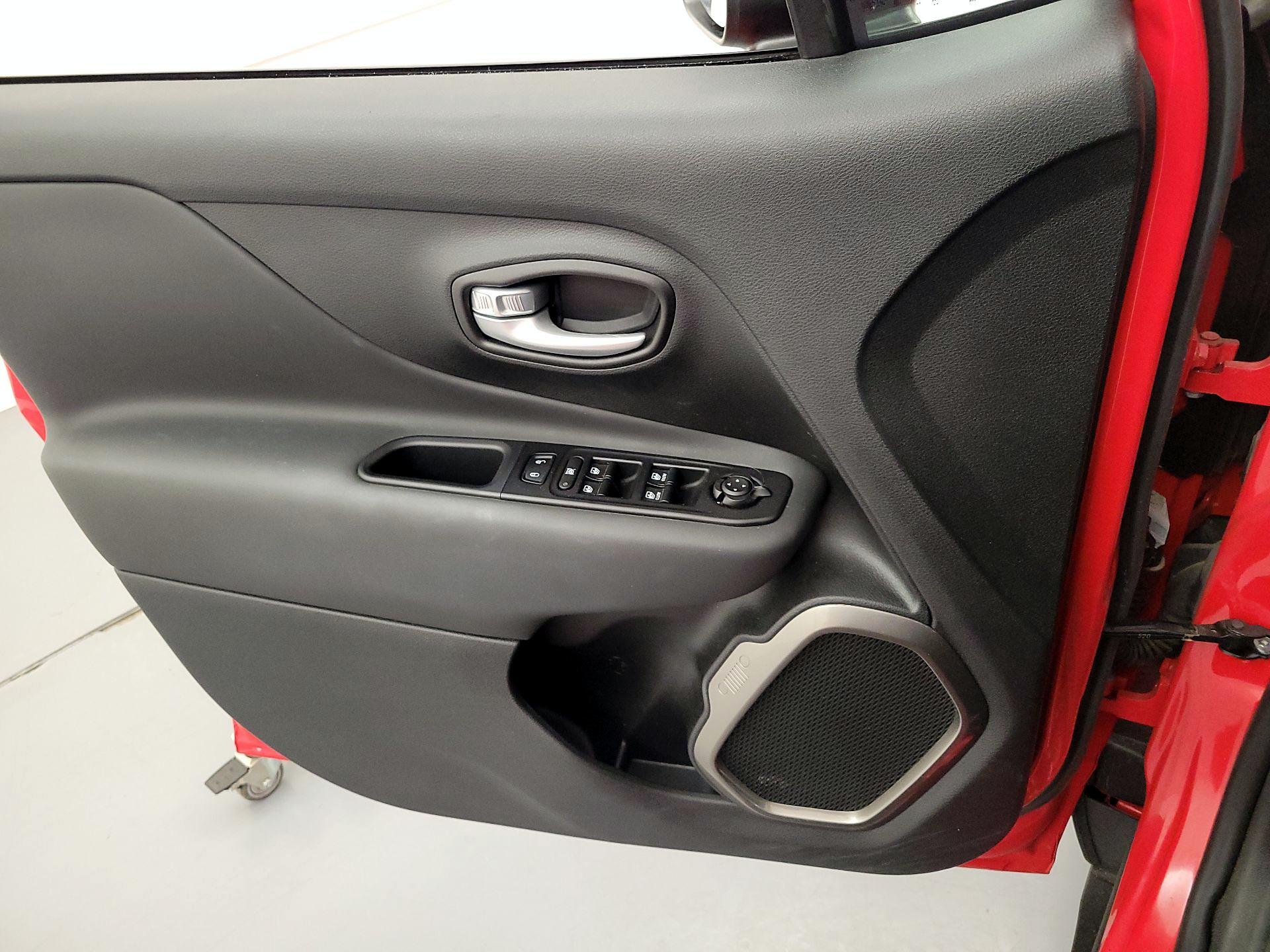 Thumbnail: 2023 Jeep Renegade - 12