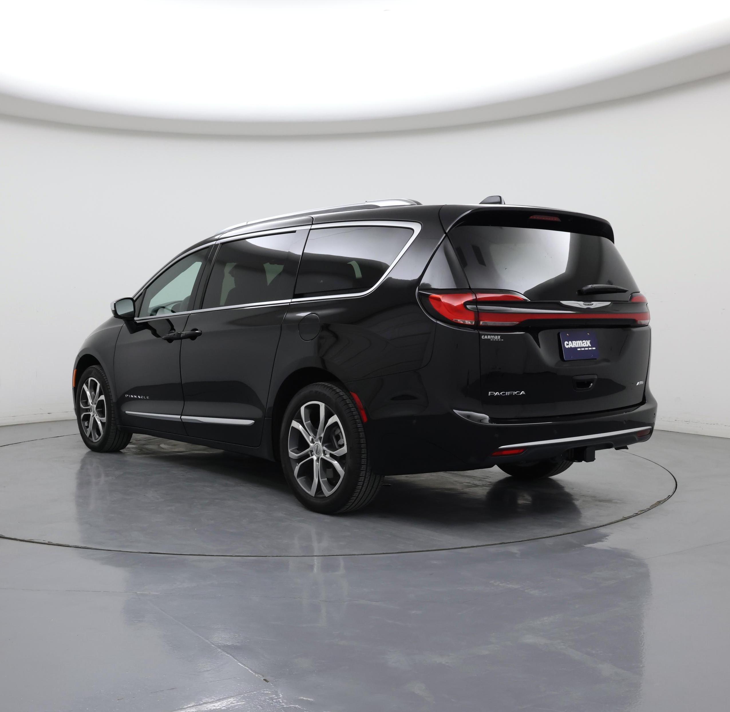 Thumbnail: 2025 Chrysler Pacifica - 2