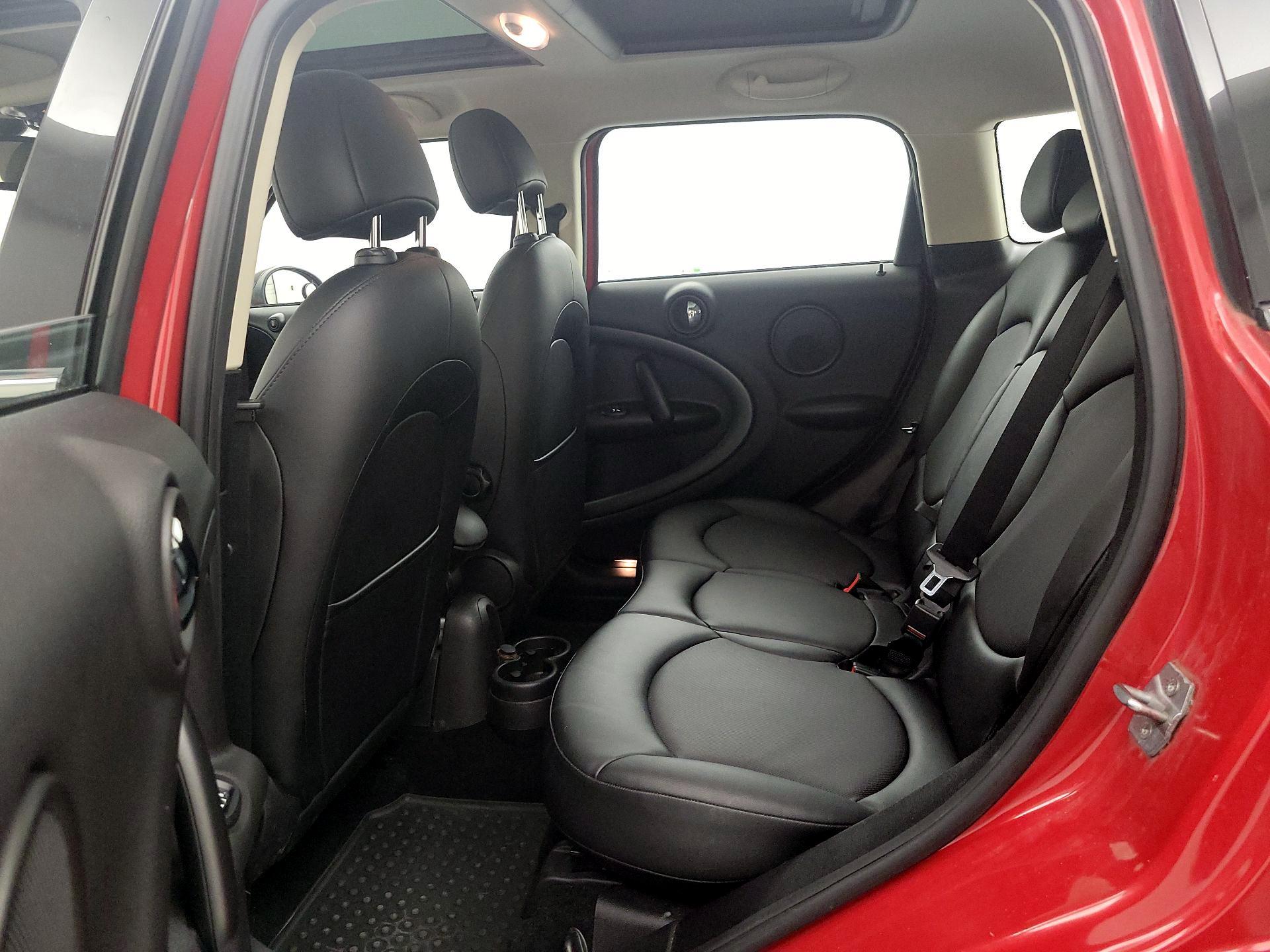 Thumbnail: 2015 MINI Cooper Countryman - 18