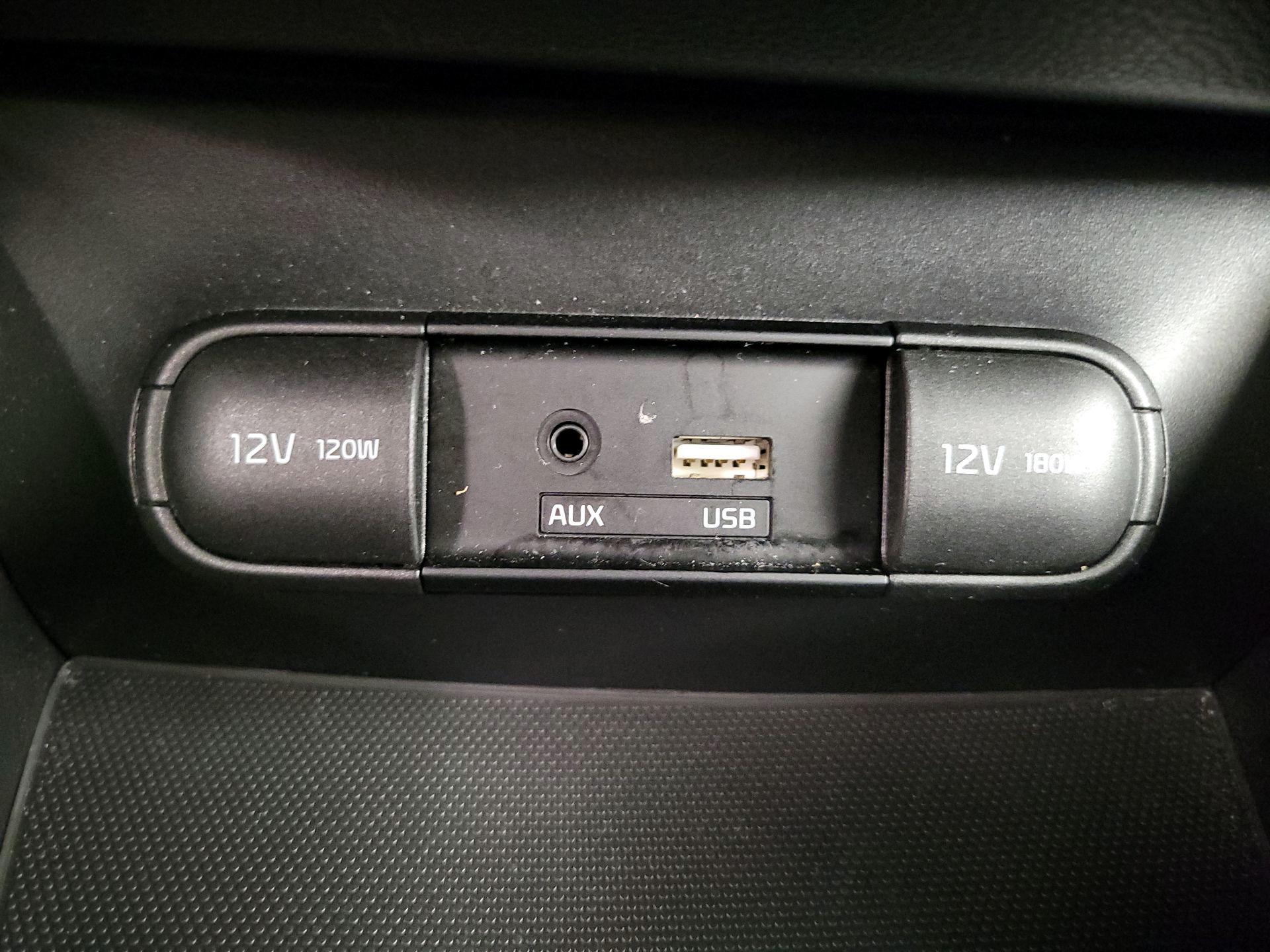 Thumbnail: 2016 Kia Soul - 17