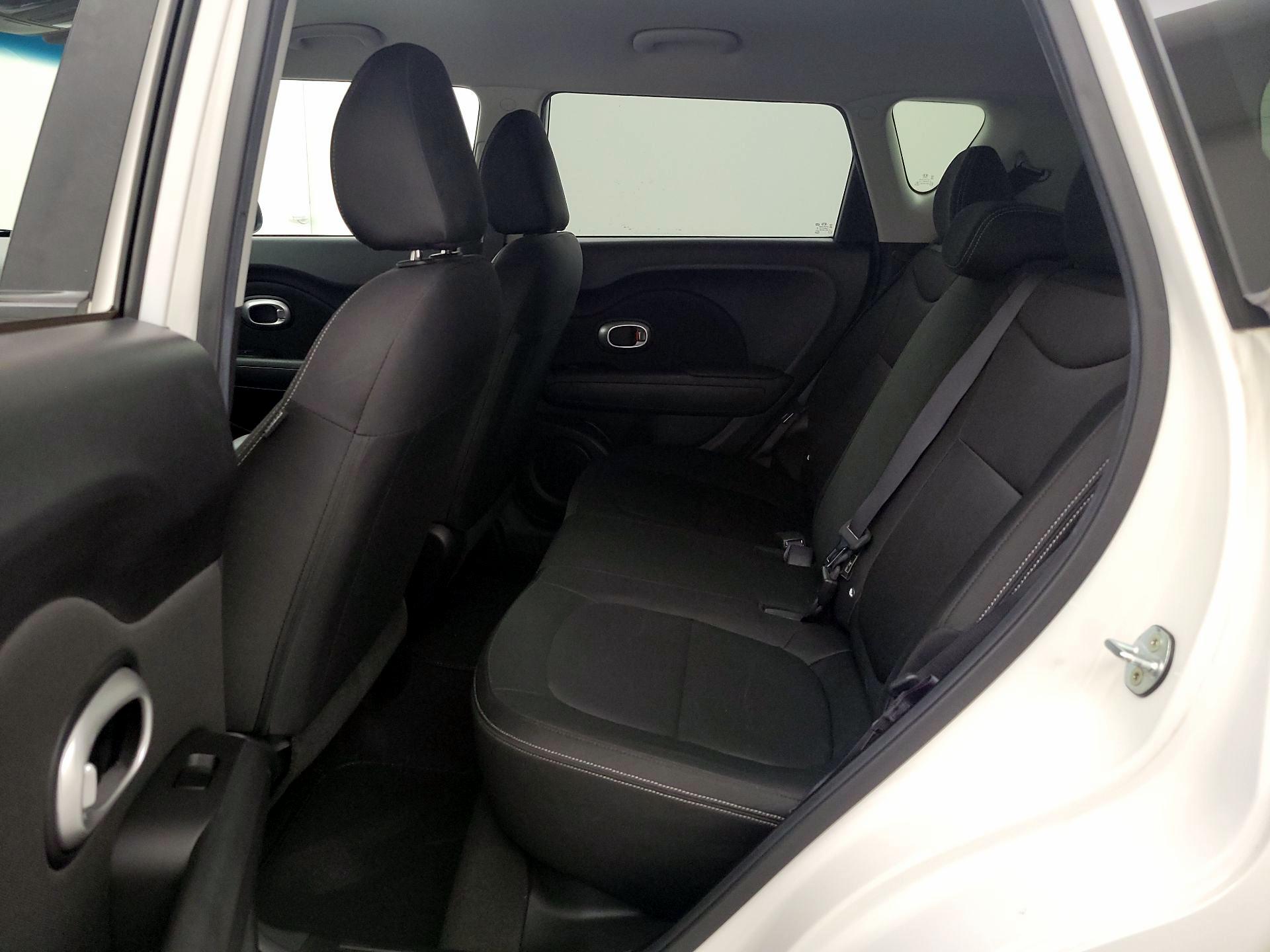 Thumbnail: 2016 Kia Soul - 18