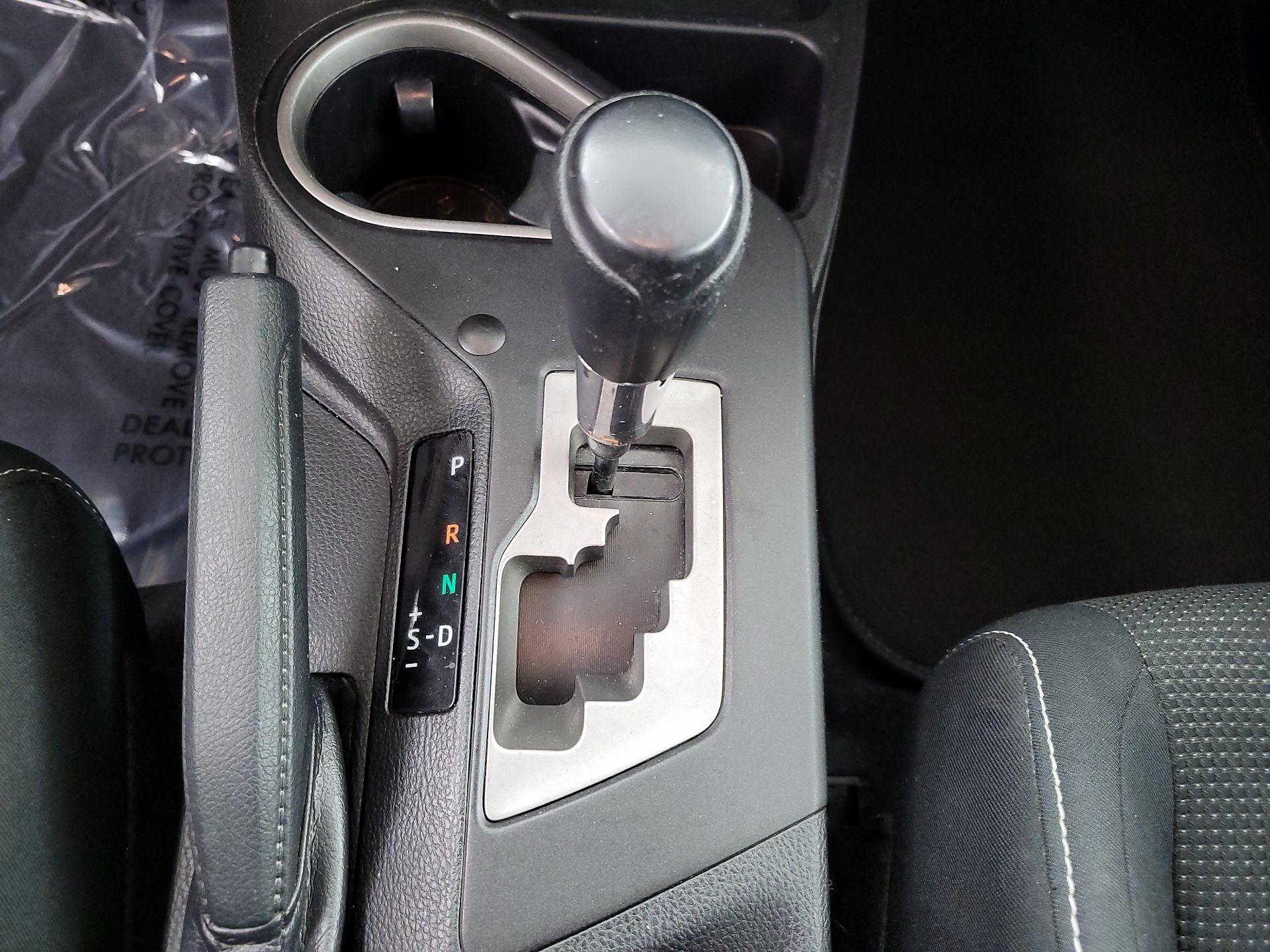 Thumbnail: 2018 Toyota RAV4 - 17