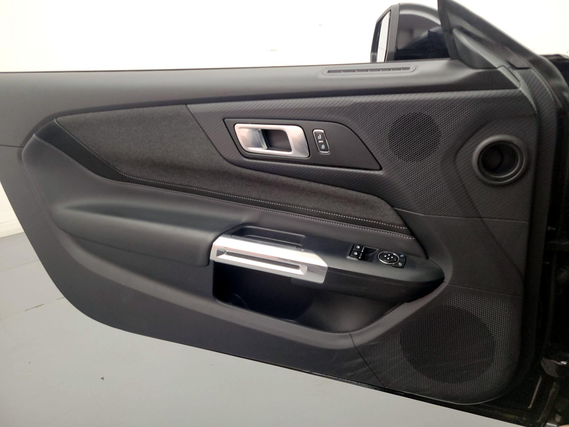 Thumbnail: 2025 Ford Mustang - 12