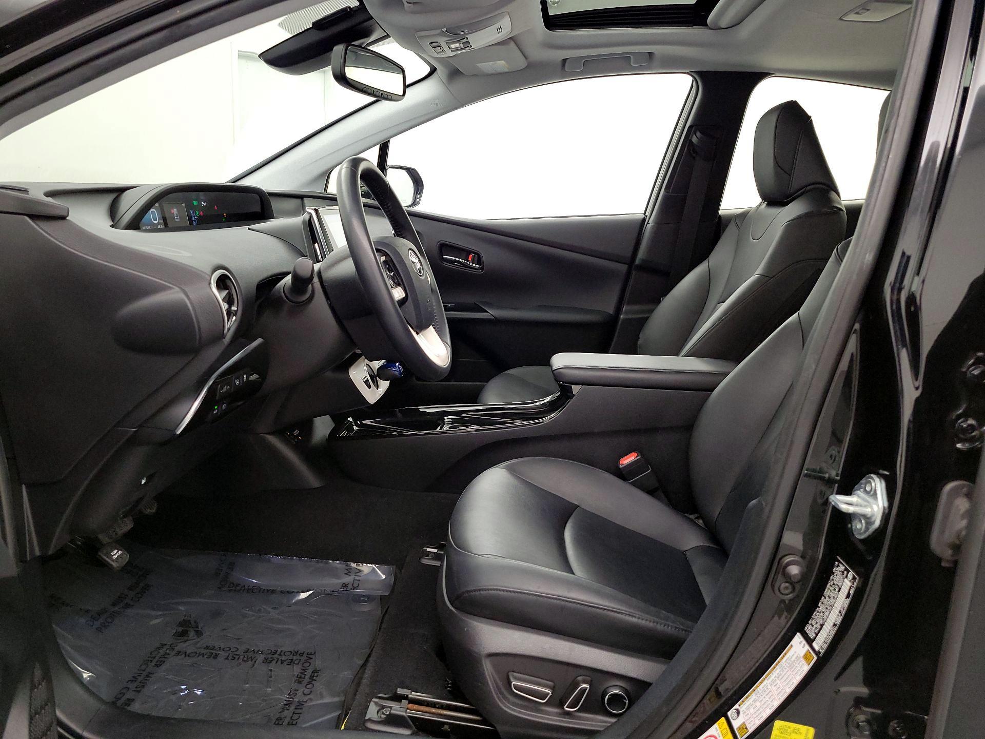 Thumbnail: 2018 Toyota Prius - 11