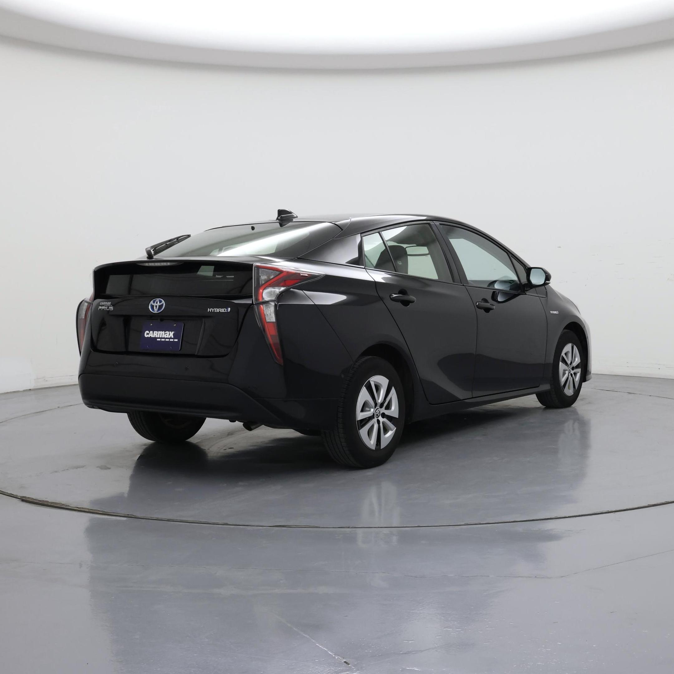 Thumbnail: 2018 Toyota Prius - 8