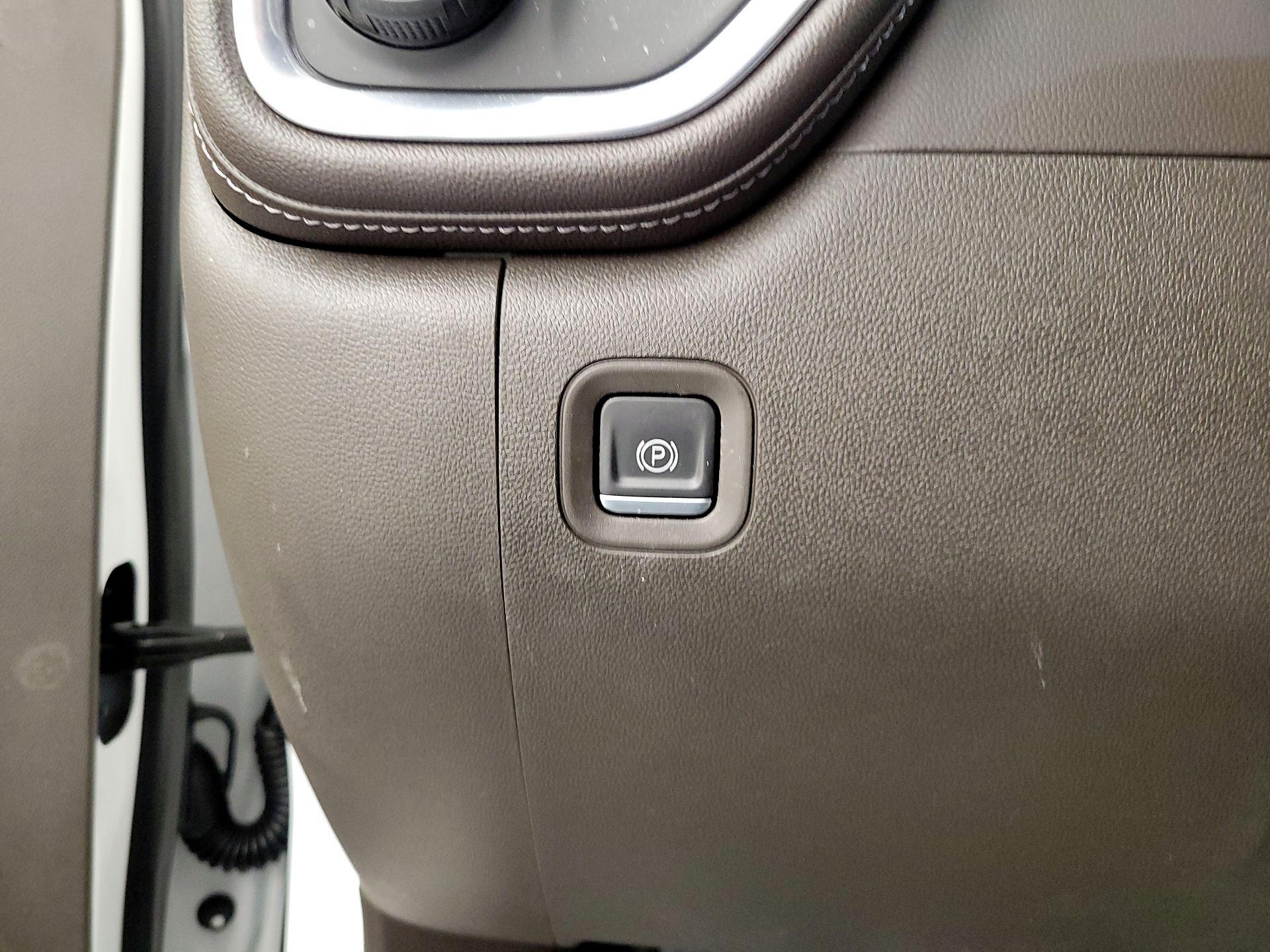 Thumbnail: 2022 Chevrolet Silverado 1500 - 13