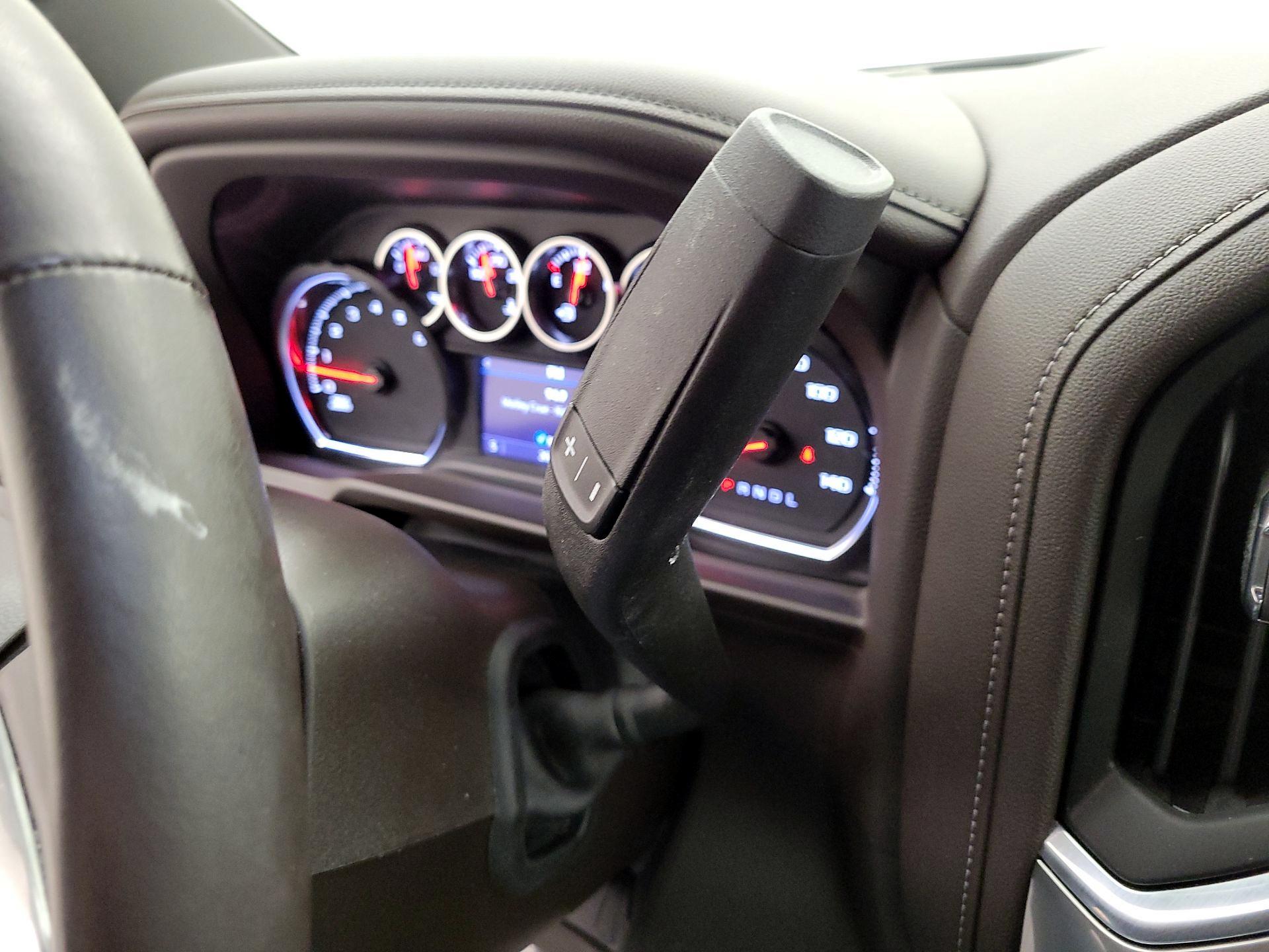 Thumbnail: 2022 Chevrolet Silverado 1500 - 17