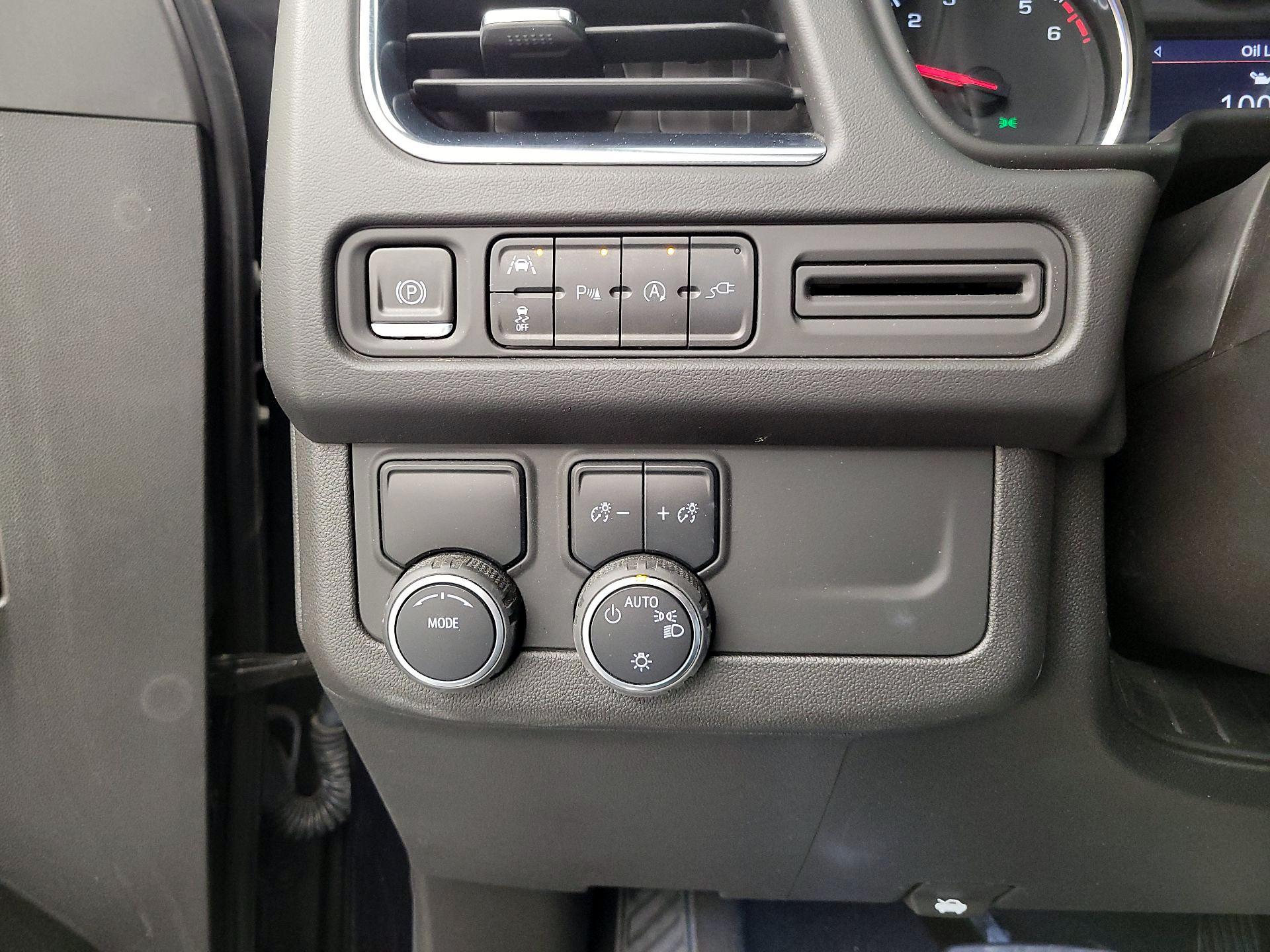 Thumbnail: 2021 Chevrolet Suburban - 13