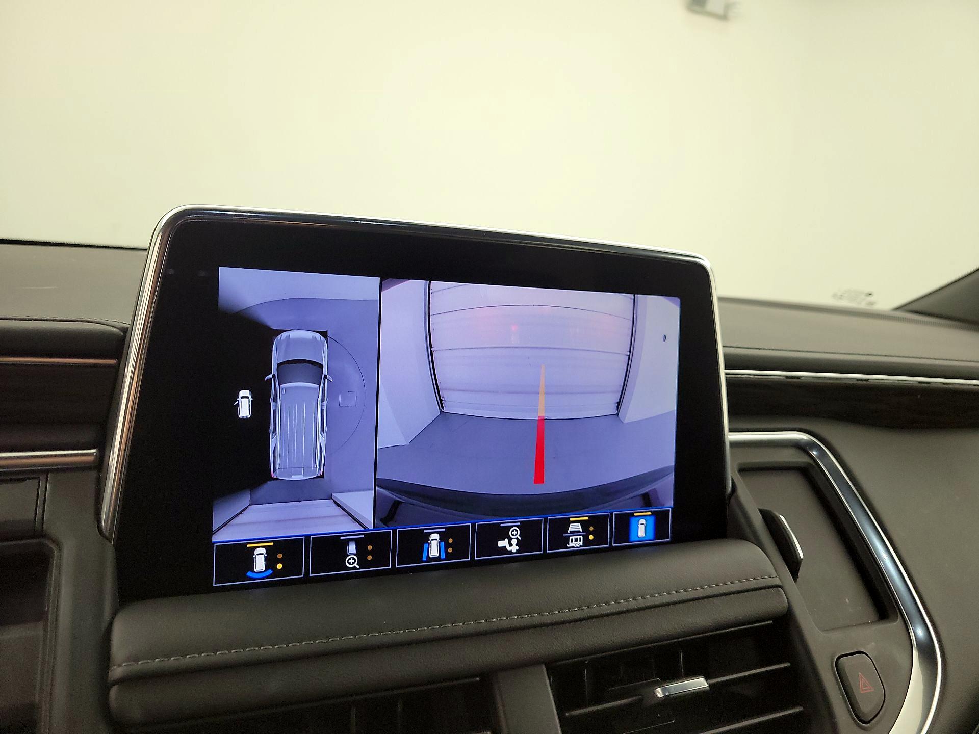 Thumbnail: 2021 Chevrolet Suburban - 14