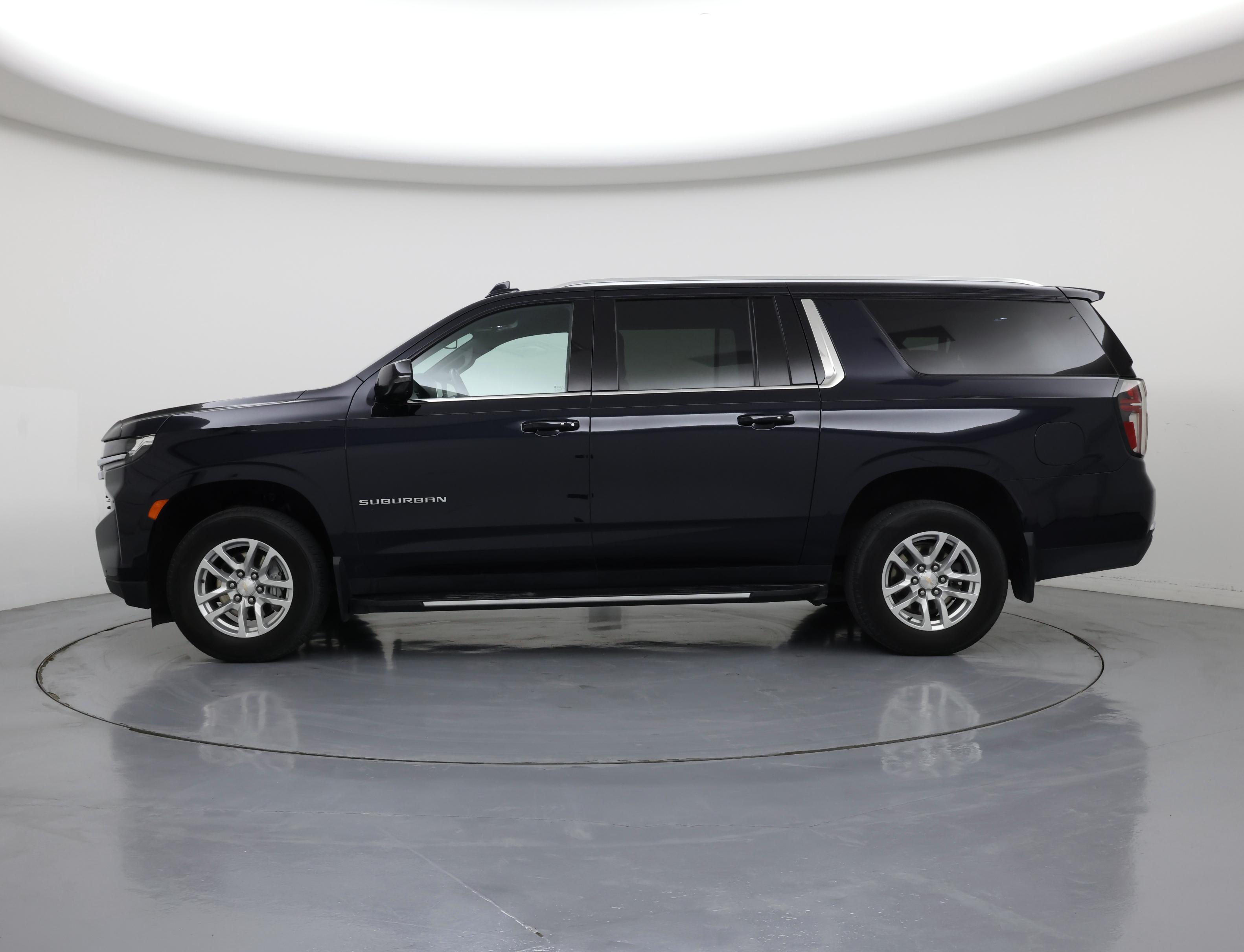 Thumbnail: 2021 Chevrolet Suburban - 3