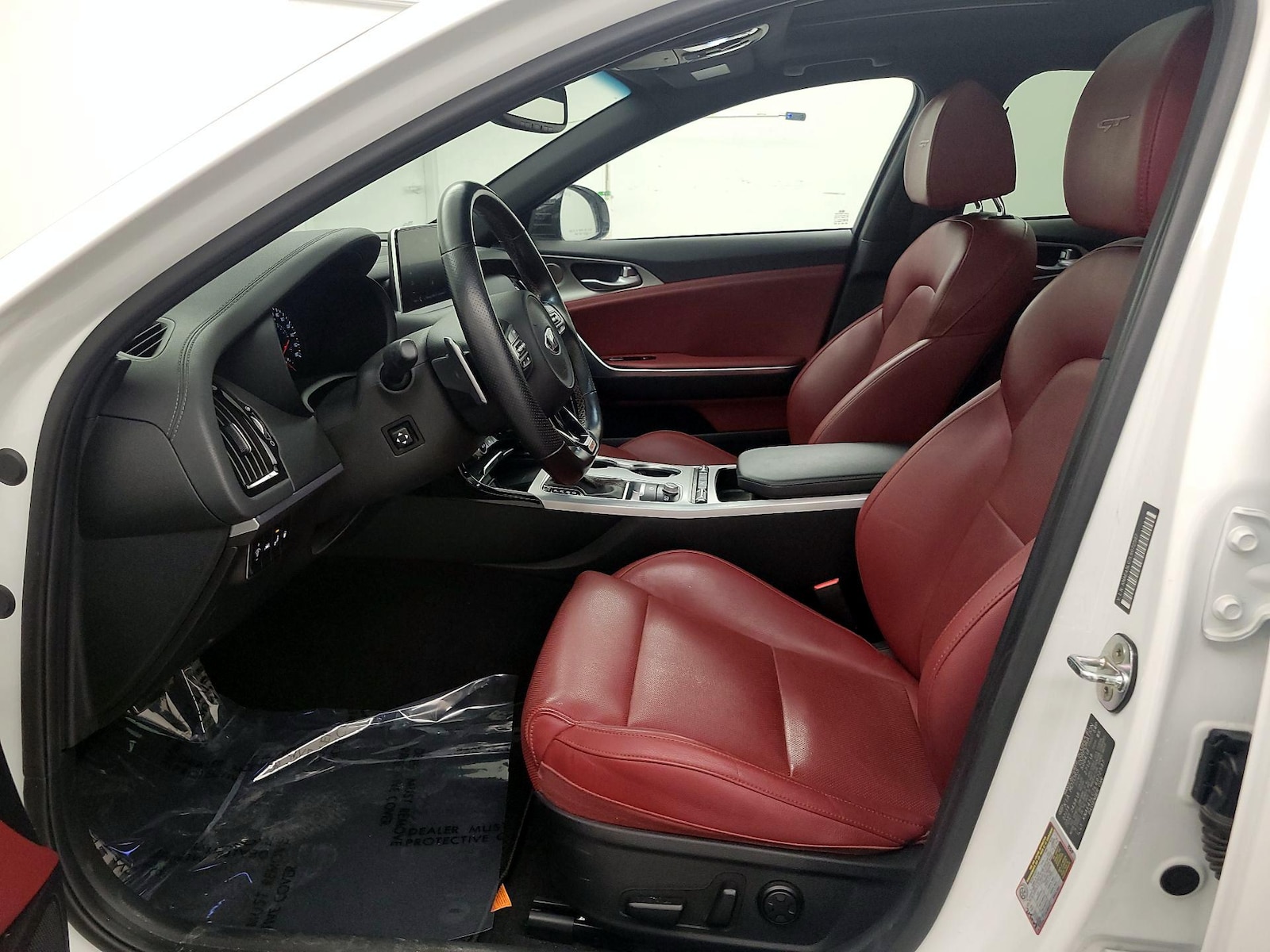 2020 Kia Stinger GT1 - Photo 12