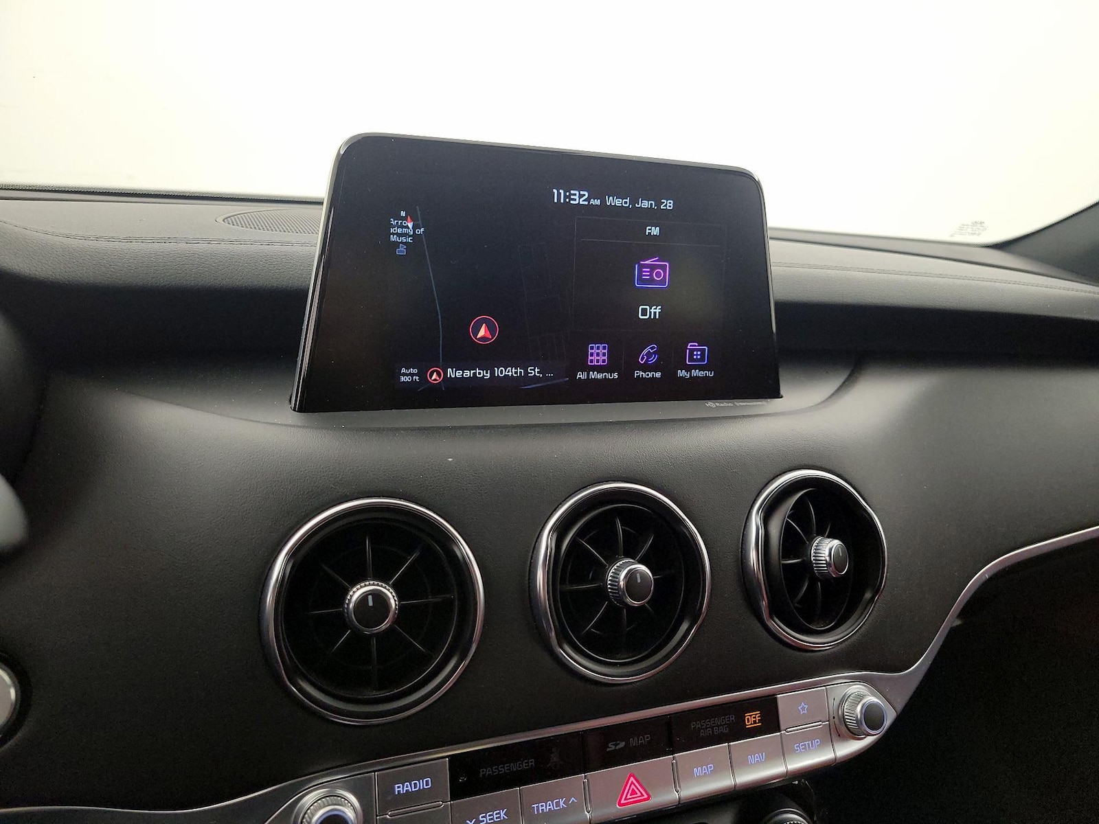 2020 Kia Stinger GT1 - Photo 17