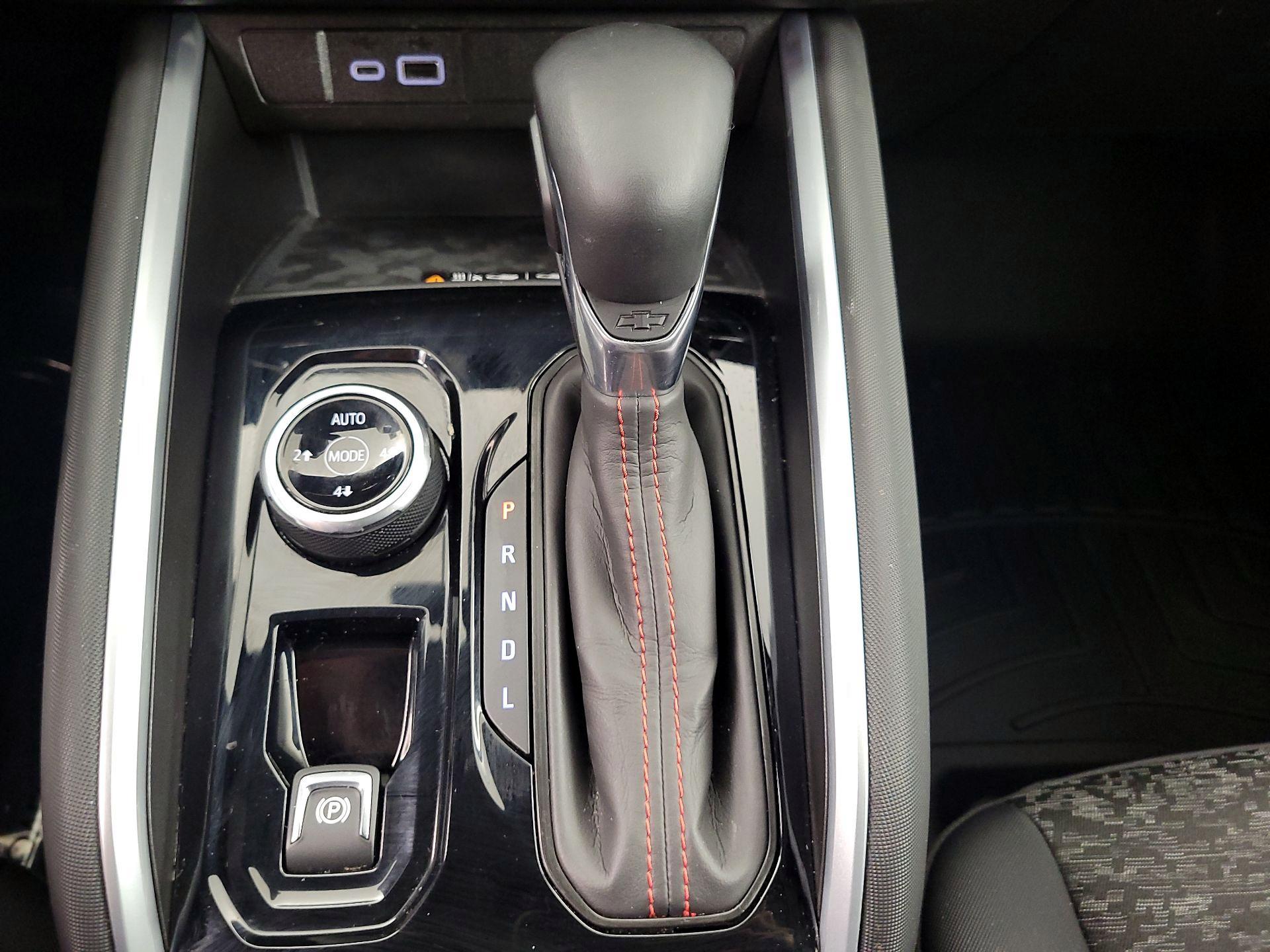 Thumbnail: 2024 Chevrolet Colorado - 17