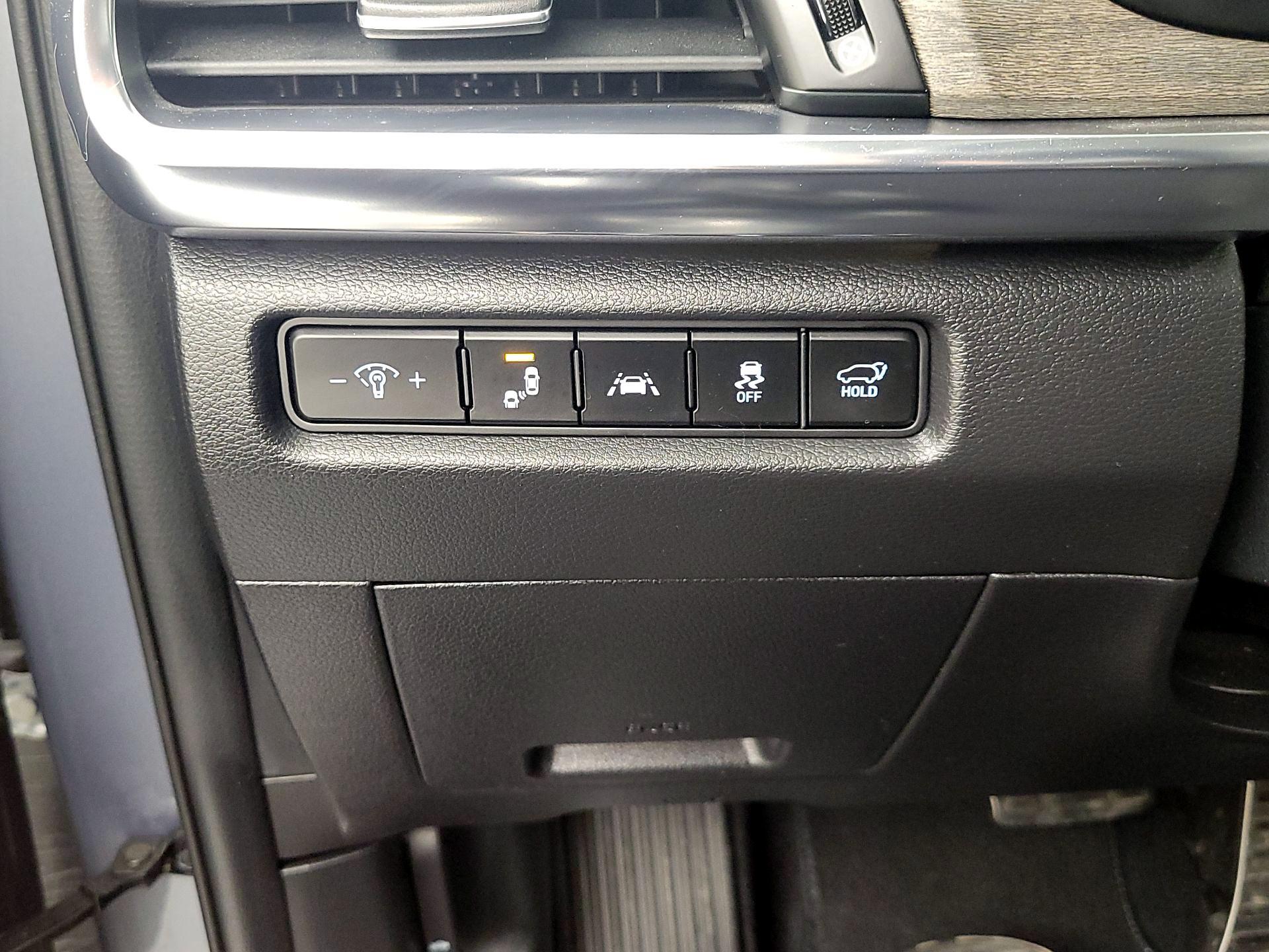 Thumbnail: 2022 Kia Telluride - 11