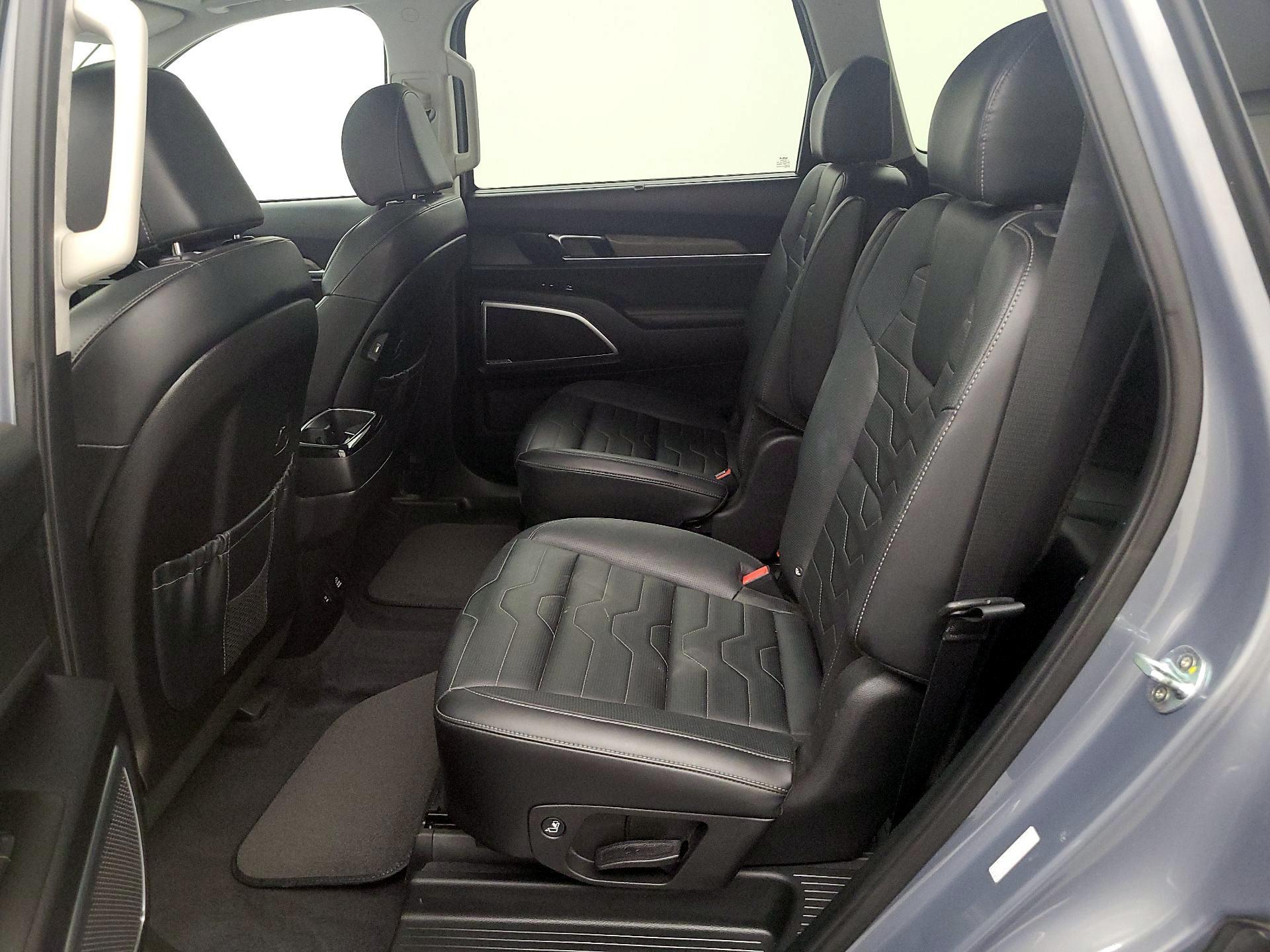 Thumbnail: 2022 Kia Telluride - 19