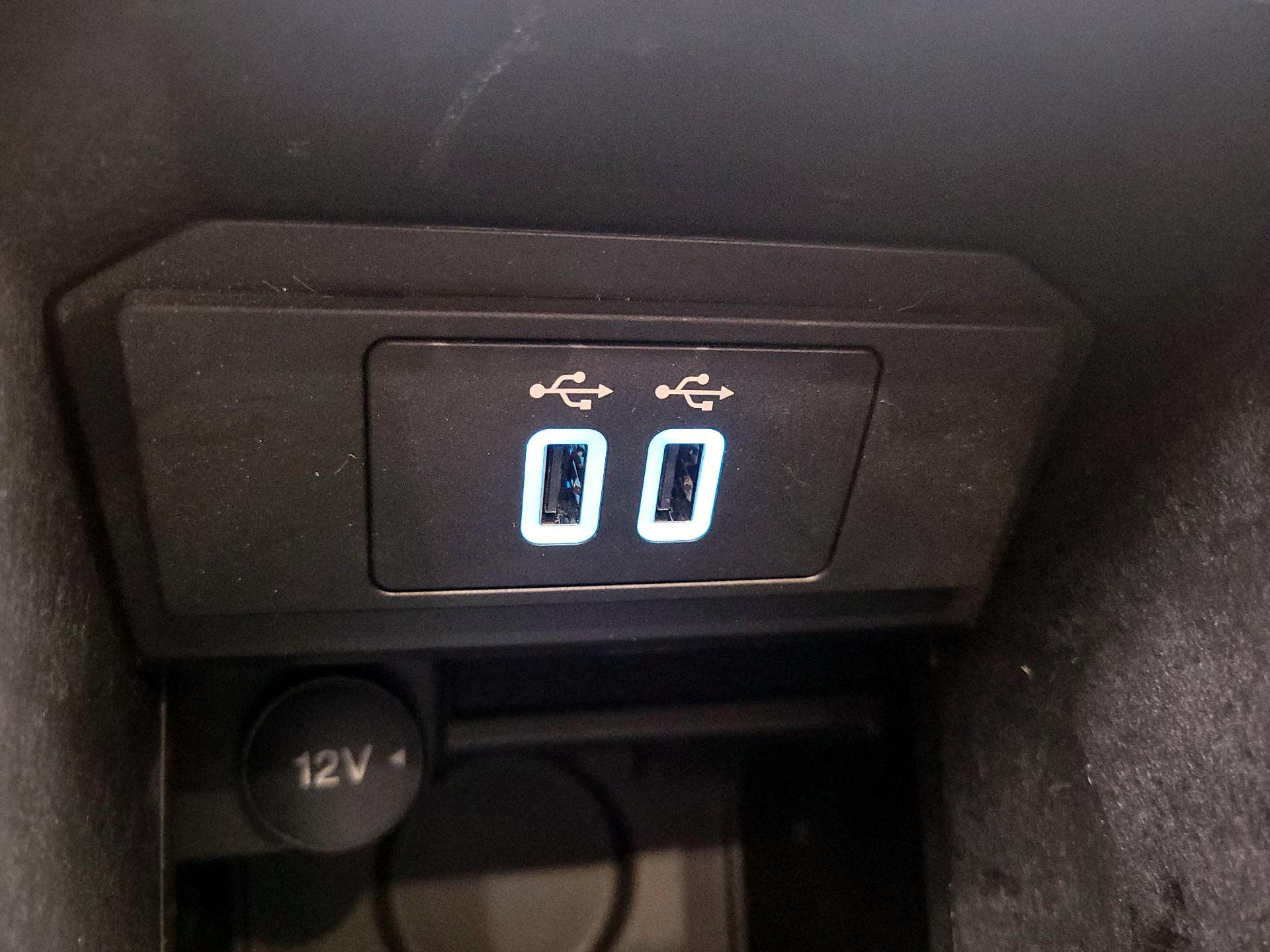 Thumbnail: 2016 Ford Escape - 18