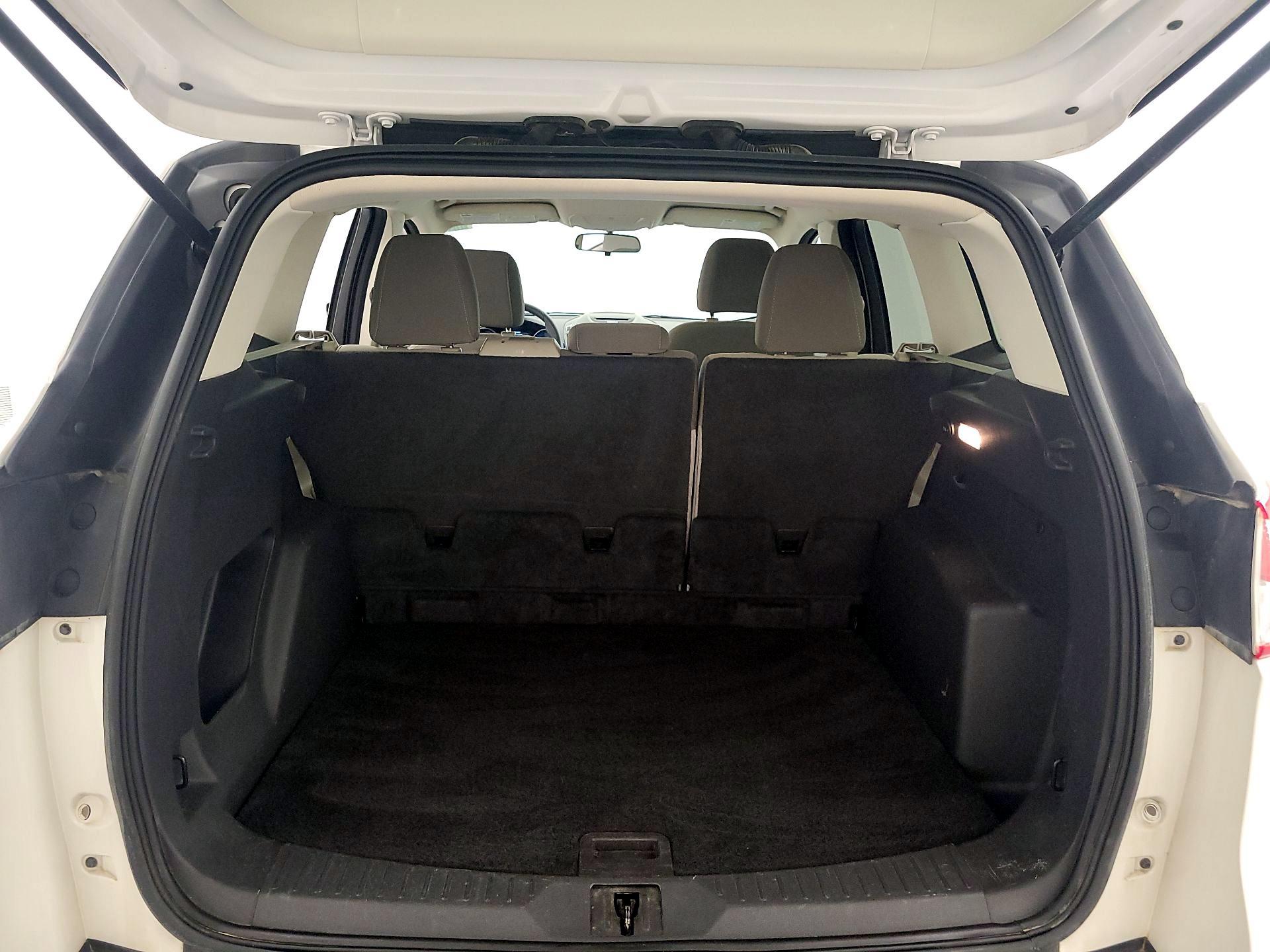 Thumbnail: 2016 Ford Escape - 20