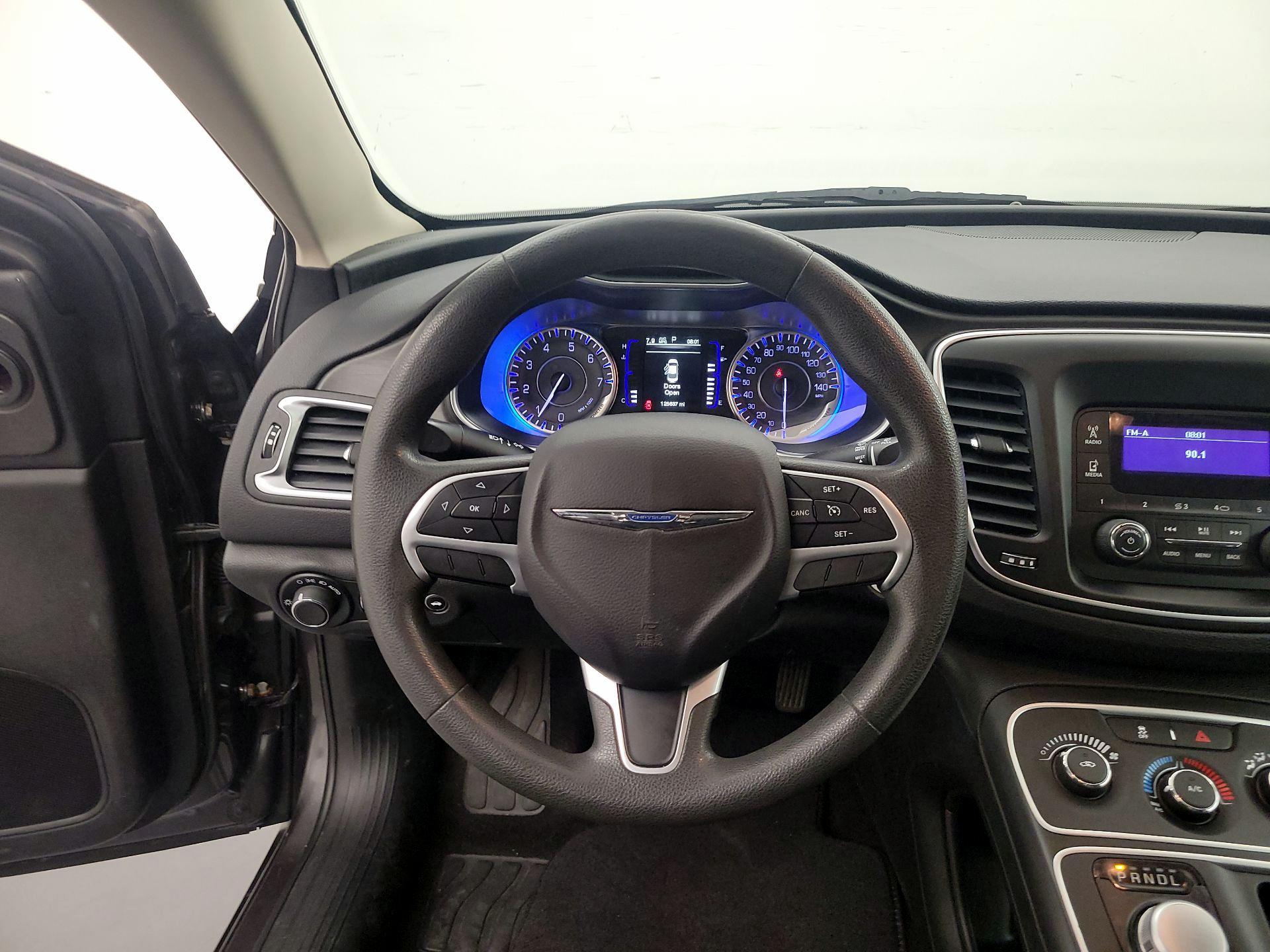 Thumbnail: 2015 Chrysler 200 - 10