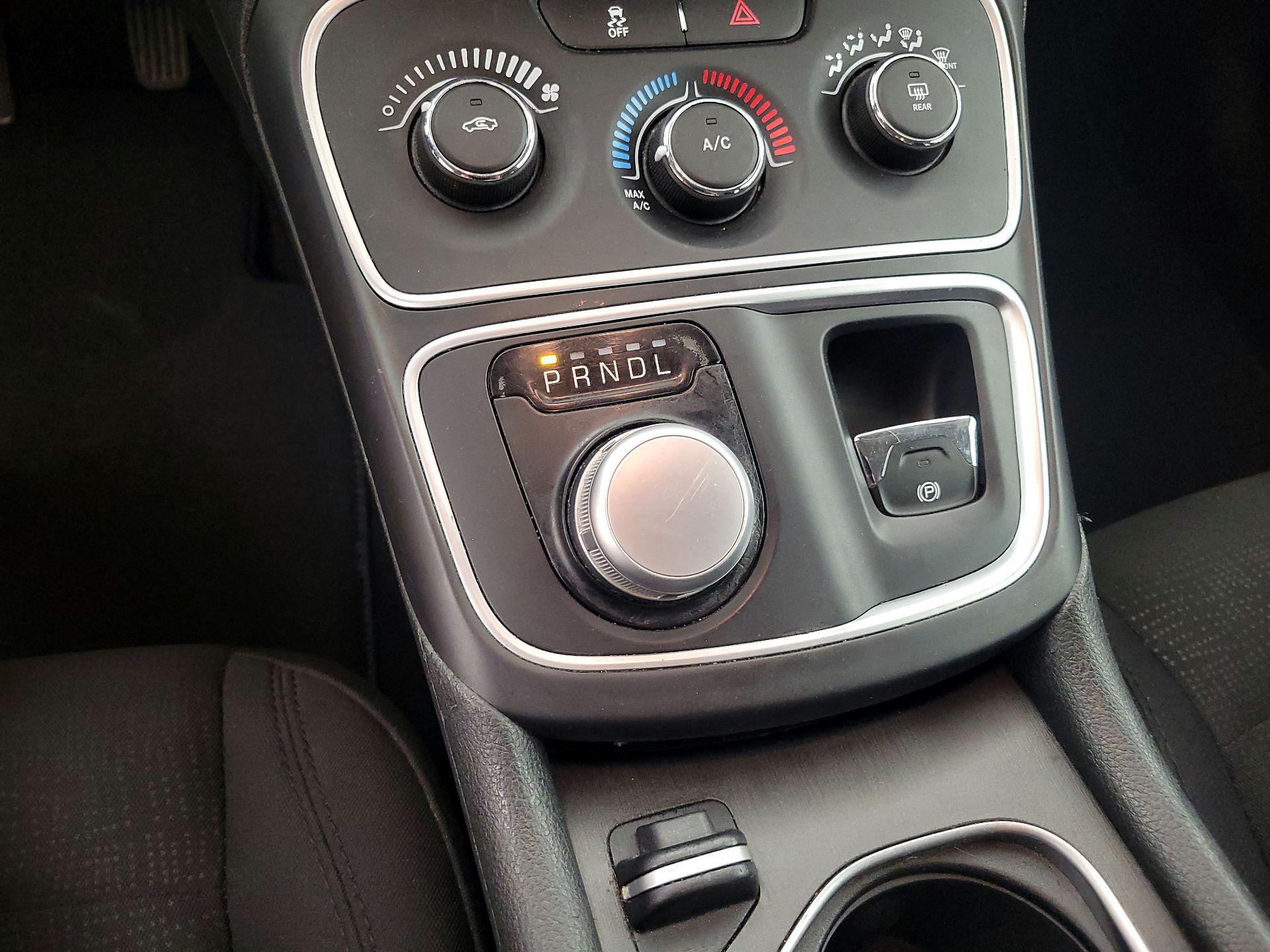 Thumbnail: 2015 Chrysler 200 - 16