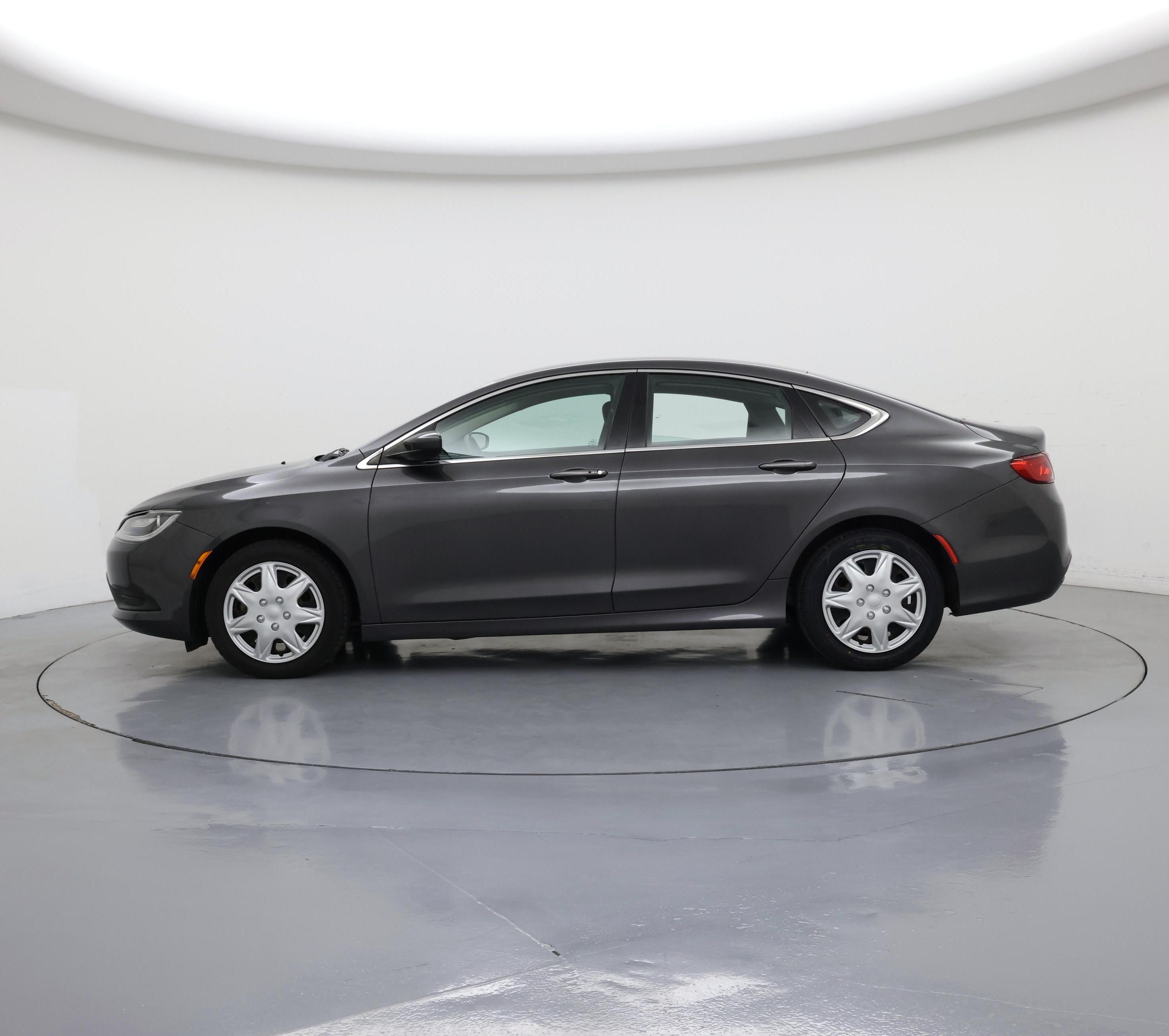Thumbnail: 2015 Chrysler 200 - 3