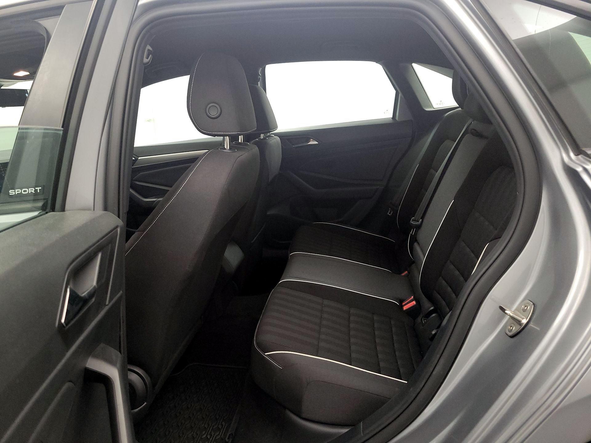 Thumbnail: 2023 Volkswagen Jetta - 19