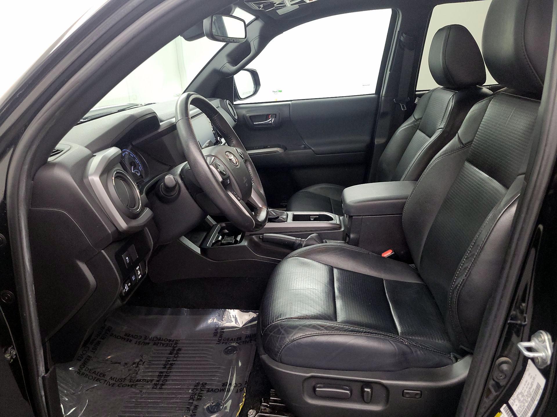 Thumbnail: 2022 Toyota Tacoma - 11