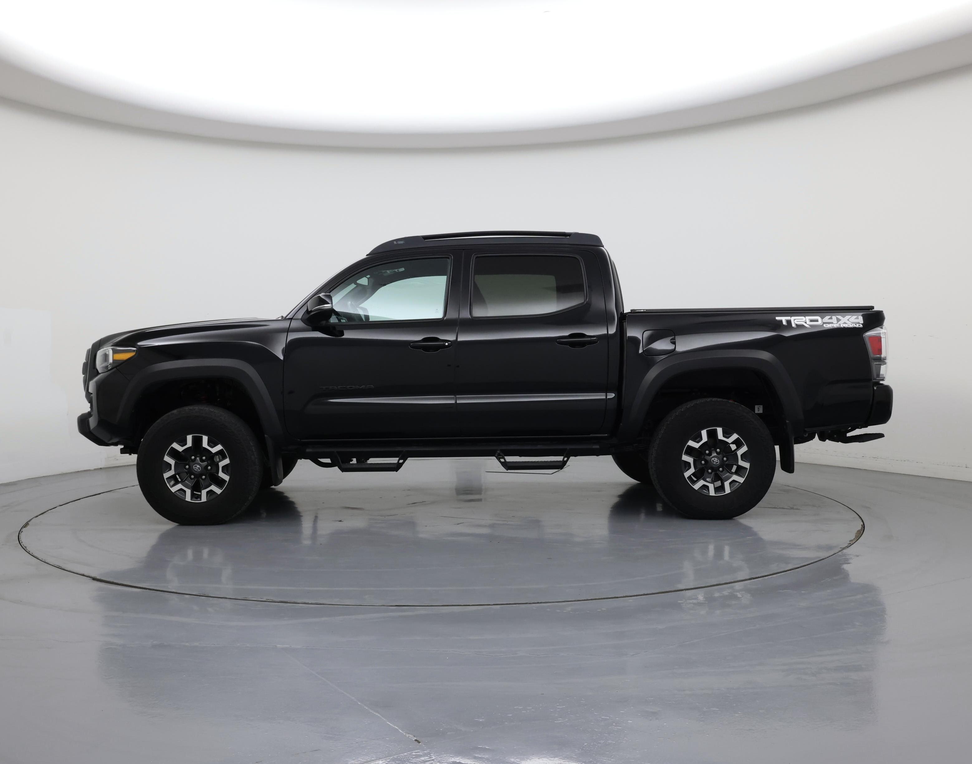 Thumbnail: 2022 Toyota Tacoma - 3