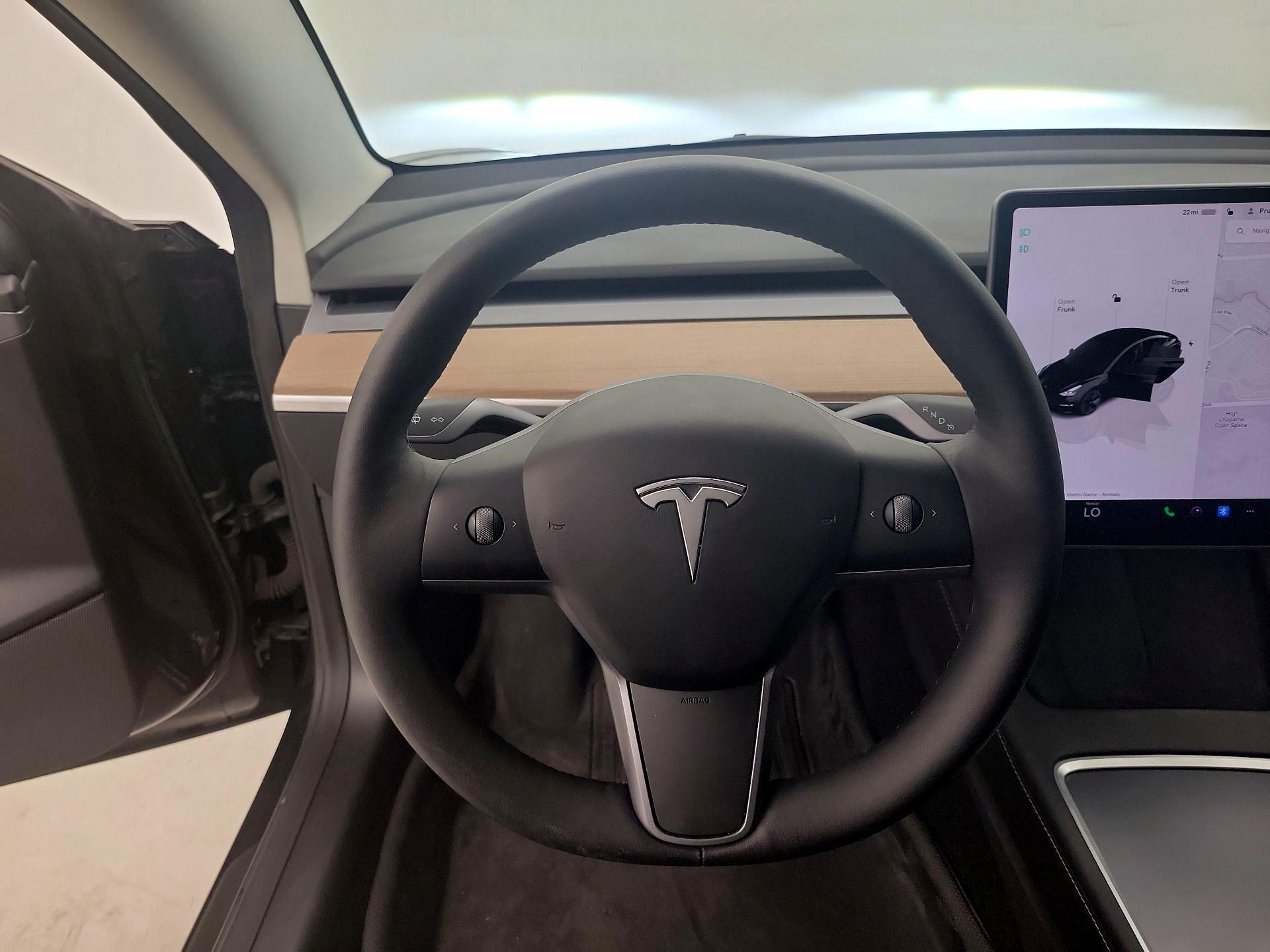 Thumbnail: 2022 Tesla Model 3 - 10