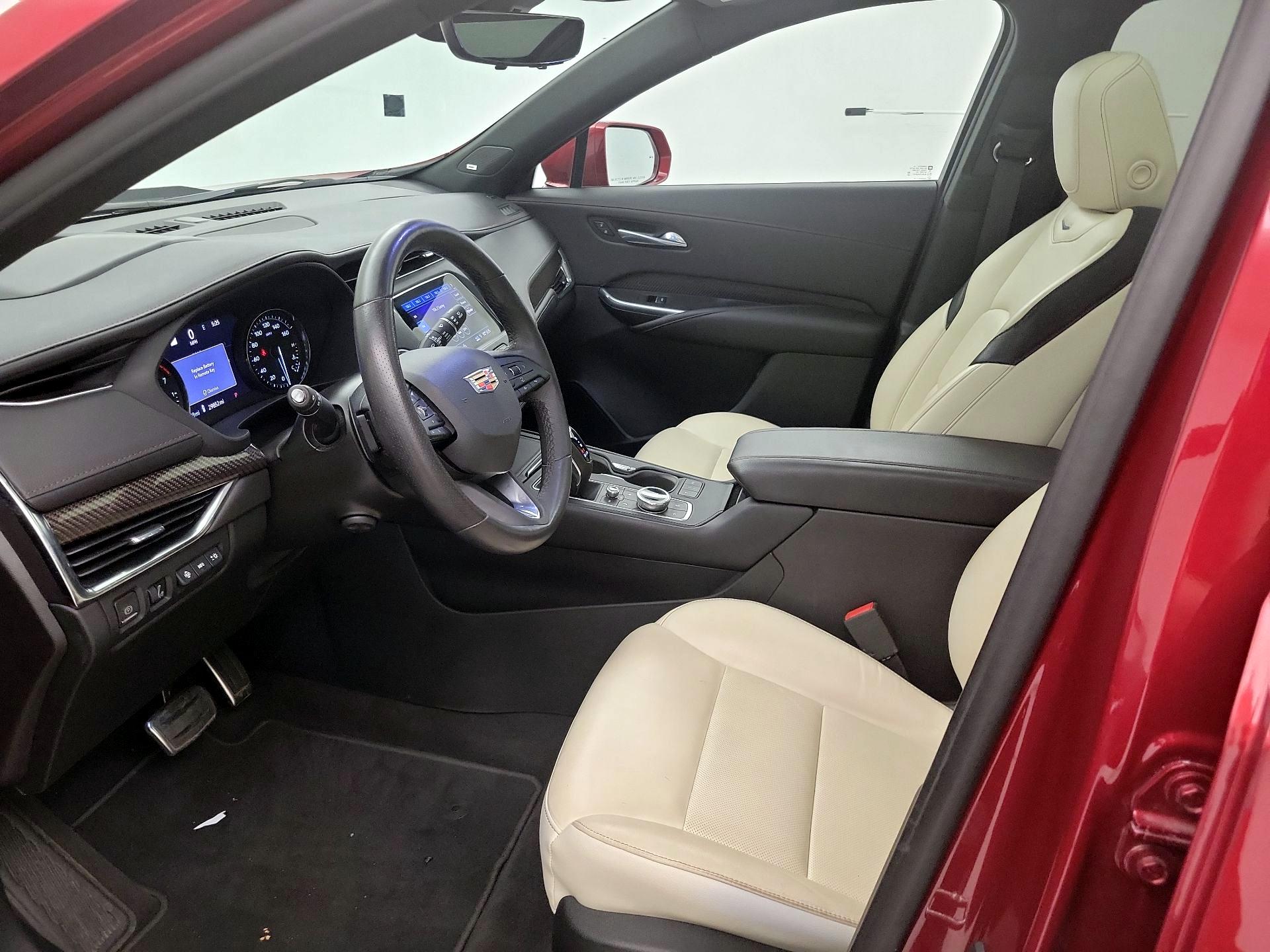 Thumbnail: 2019 Cadillac XT4 - 9