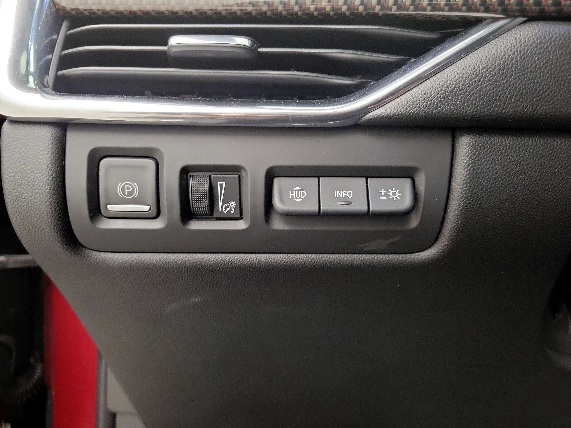 Thumbnail: 2019 Cadillac XT4 - 11