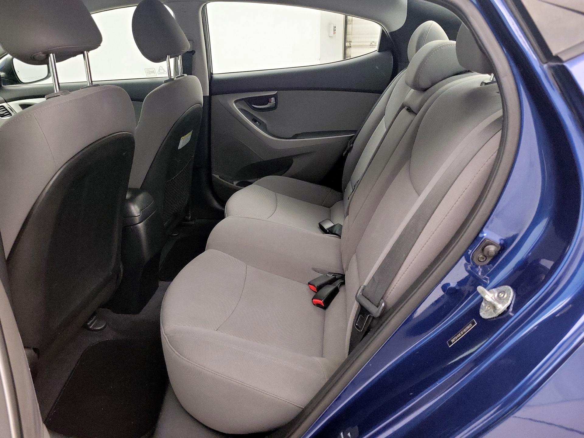 Thumbnail: 2015 Hyundai Elantra - 18