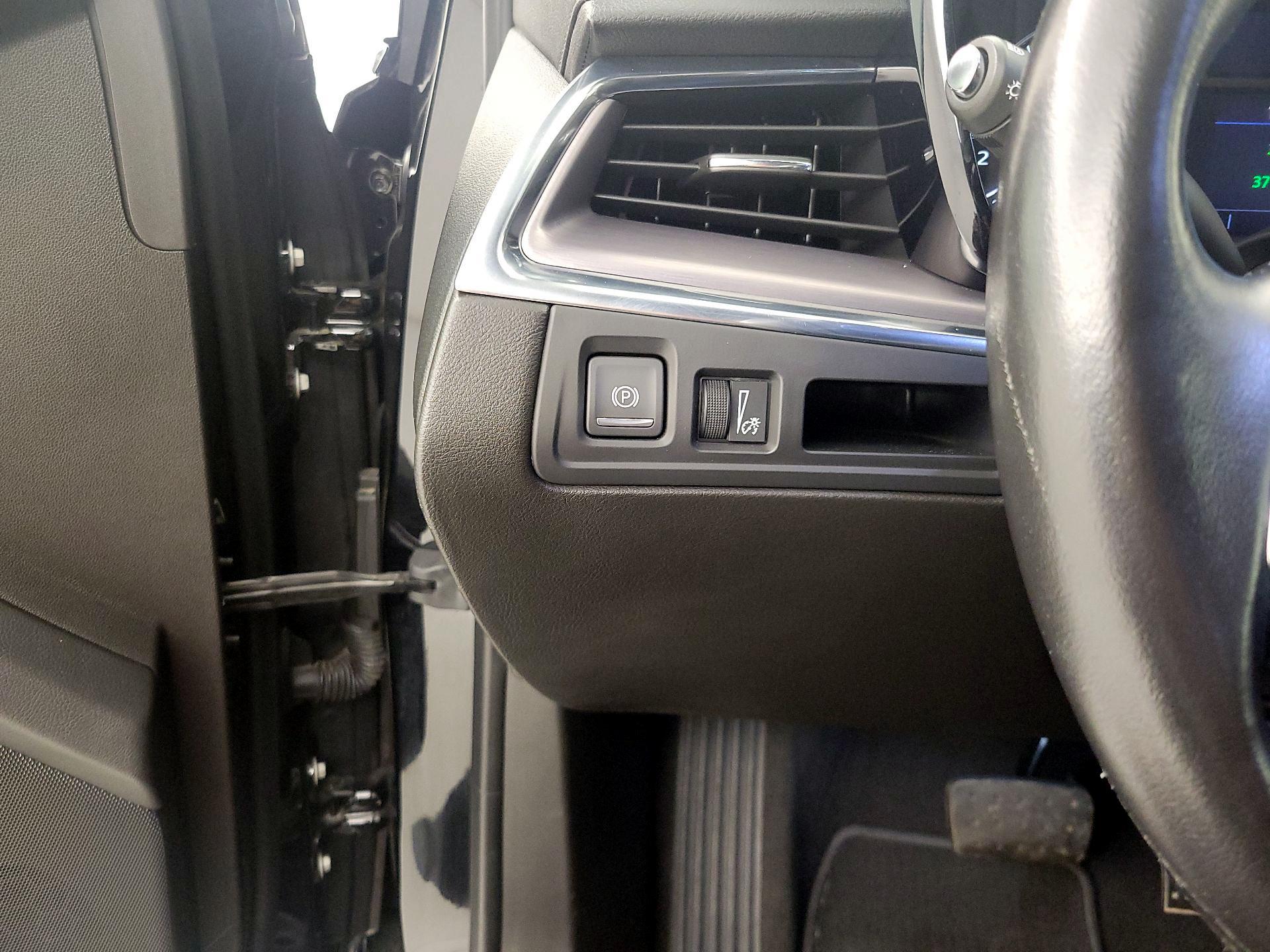 Thumbnail: 2021 Cadillac XT5 - 13