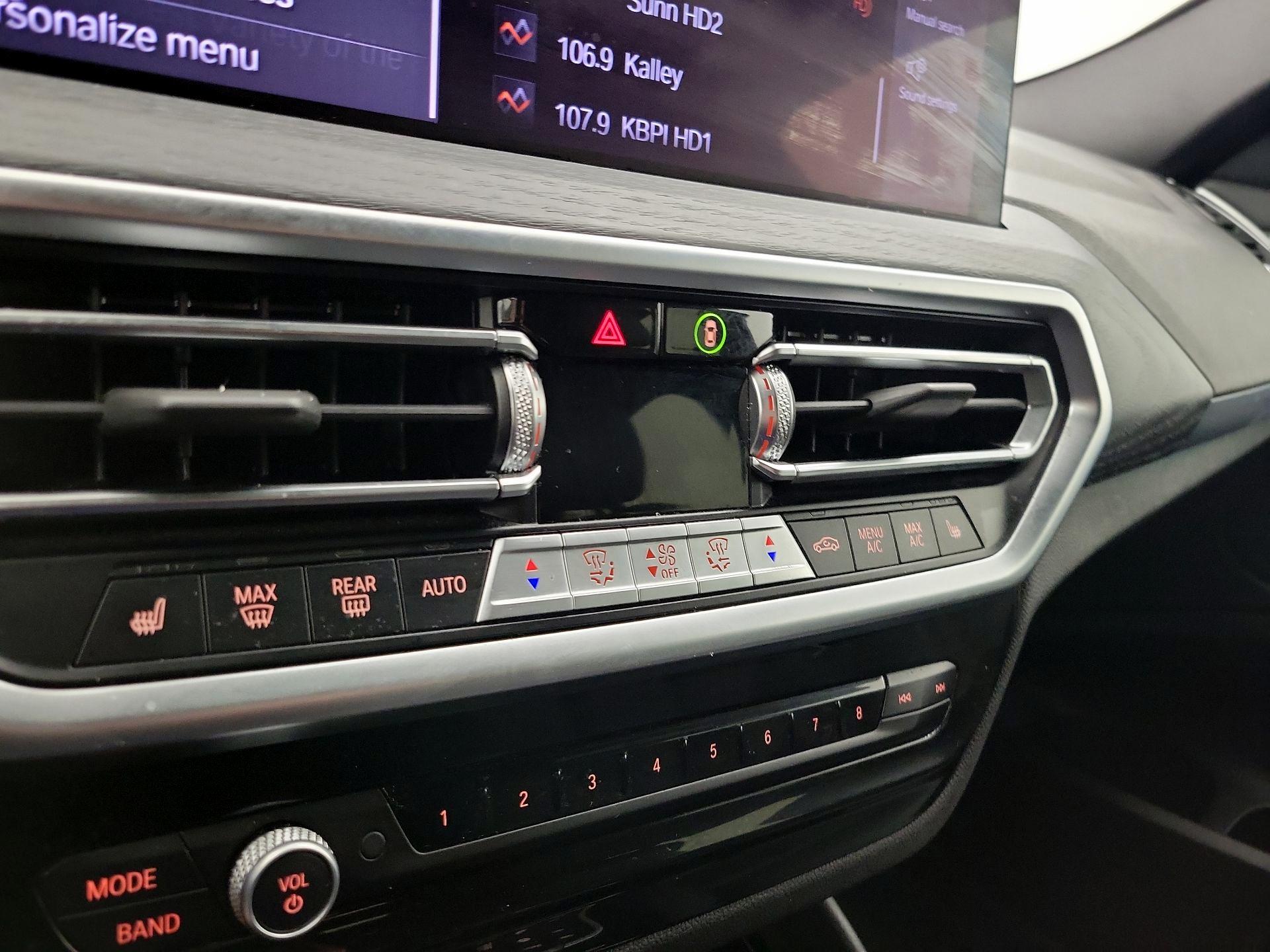 Thumbnail: 2023 BMW X4 - 17