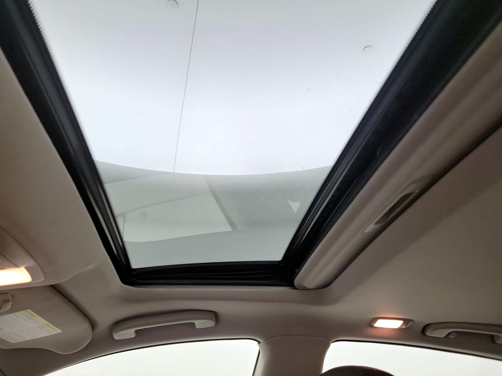 Thumbnail: 2015 INFINITI QX50 - 20