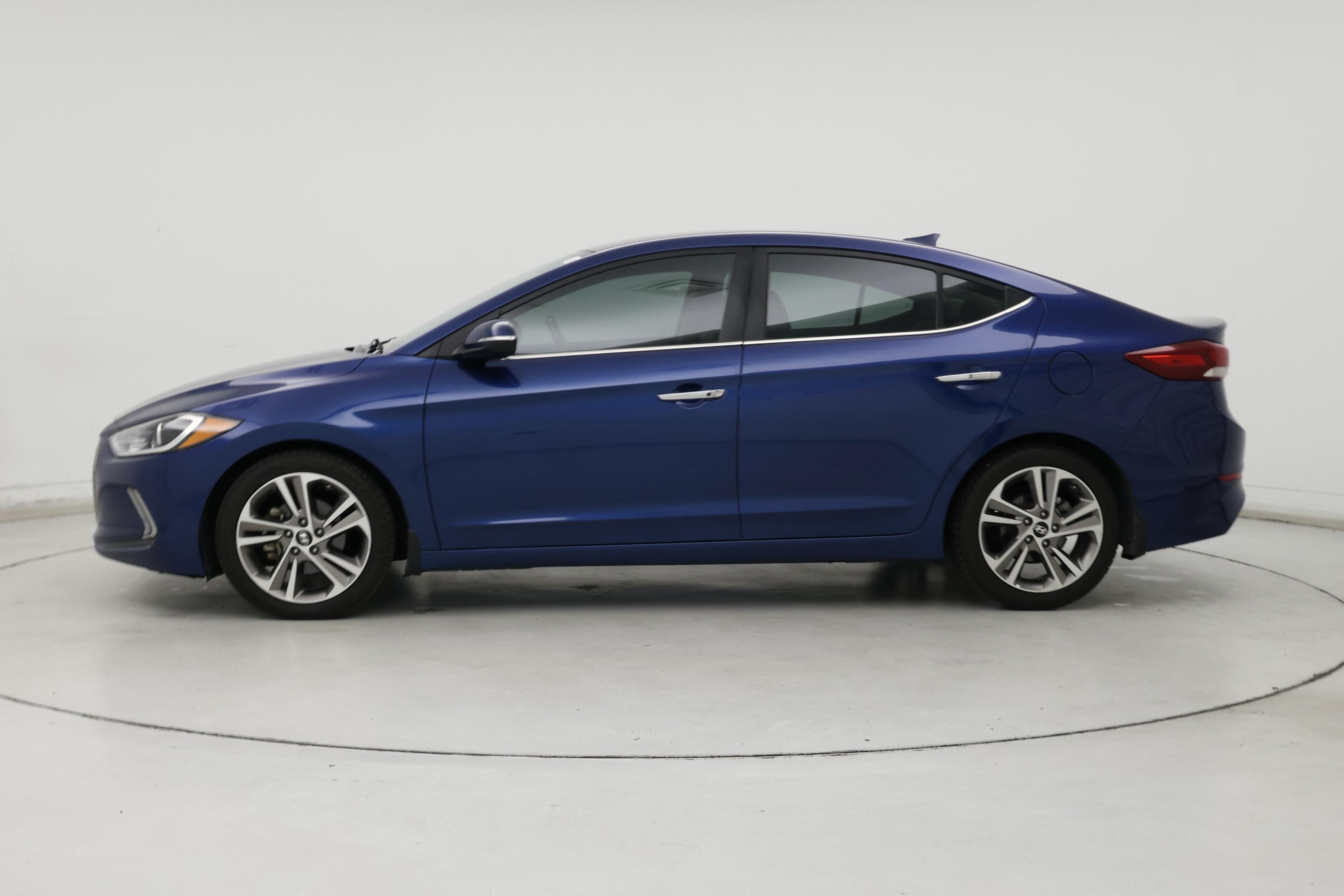 Thumbnail: 2017 Hyundai Elantra - 3