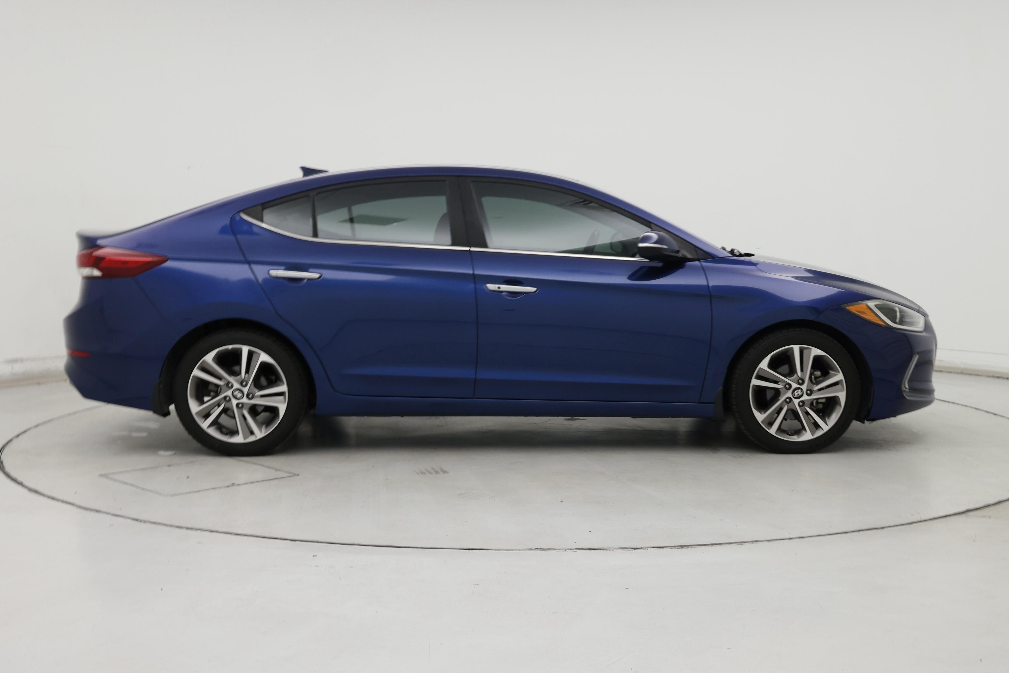 Thumbnail: 2017 Hyundai Elantra - 7