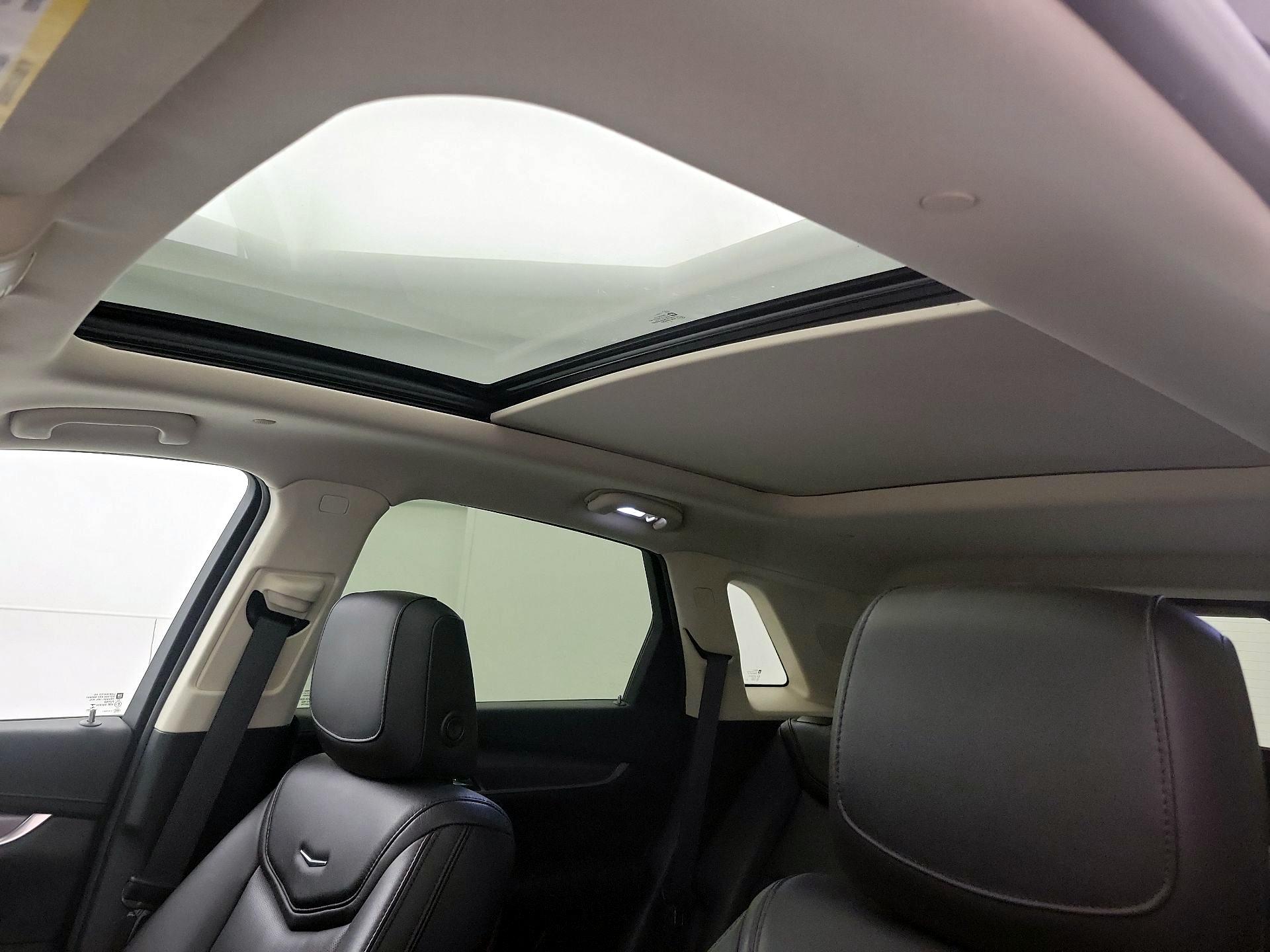 Thumbnail: 2017 Cadillac XT5 - 18